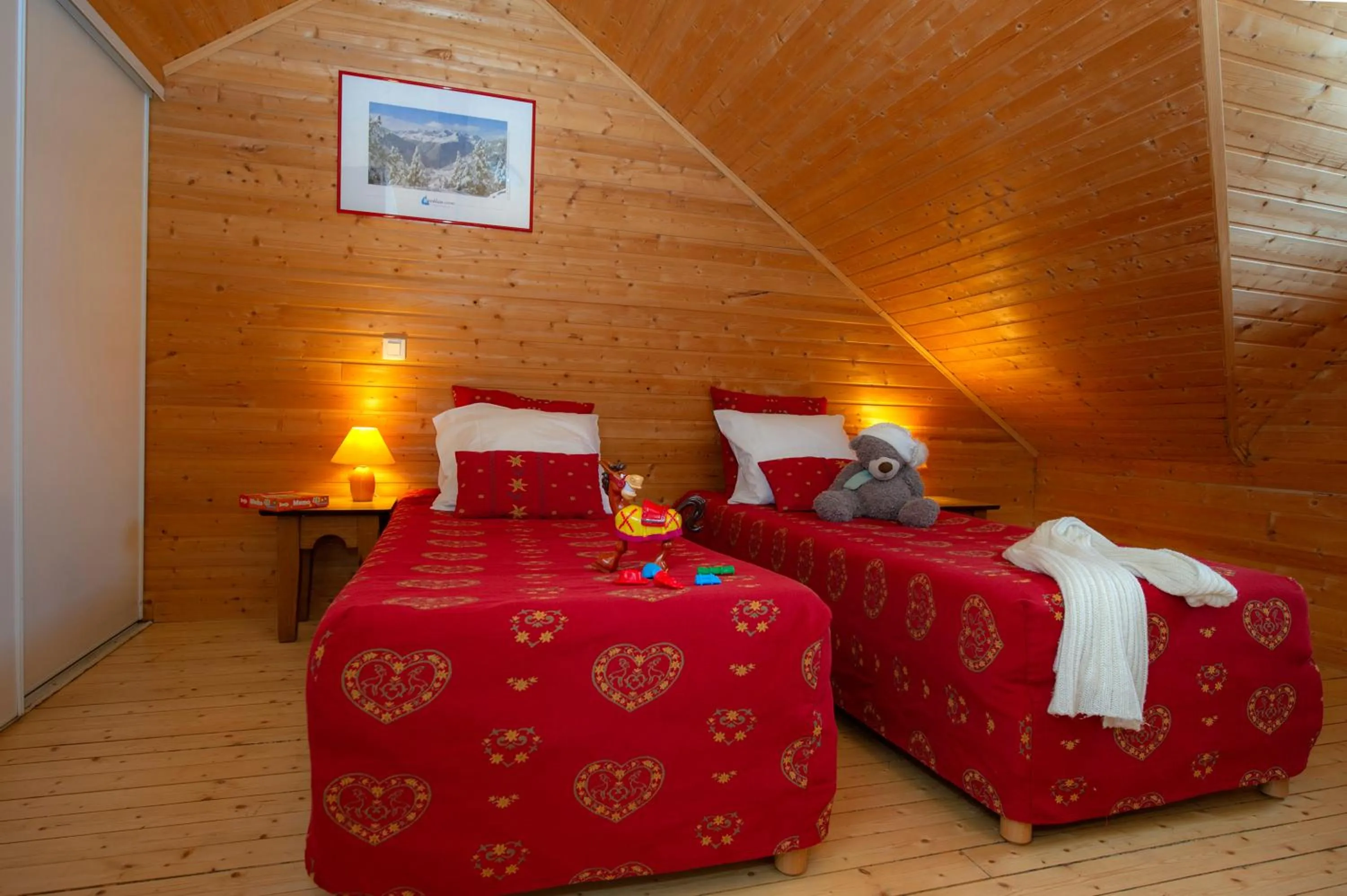 Bedroom, Bed in Résidence Goélia Le Village Gaulois