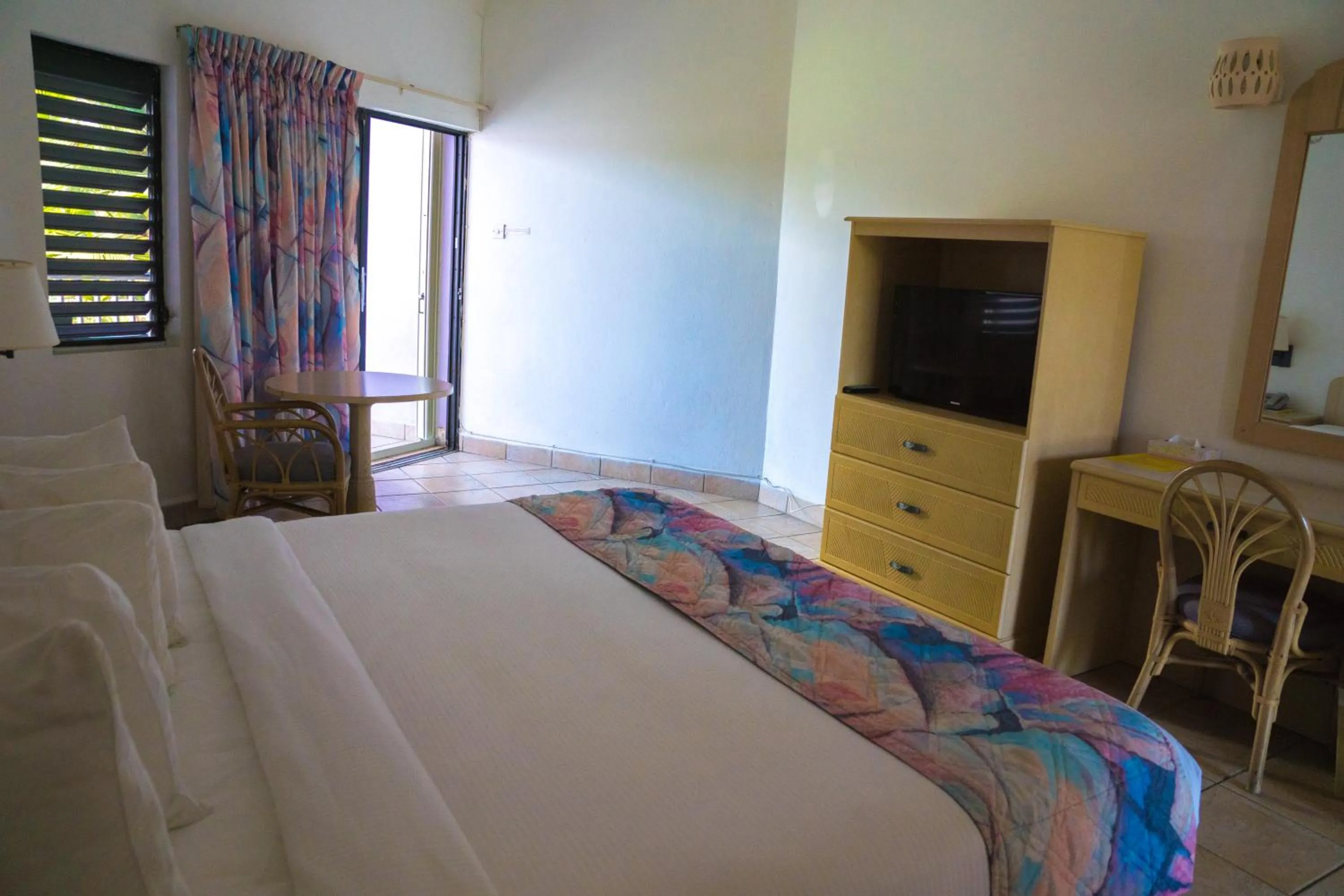 Bed in Allamanda Beach Resort