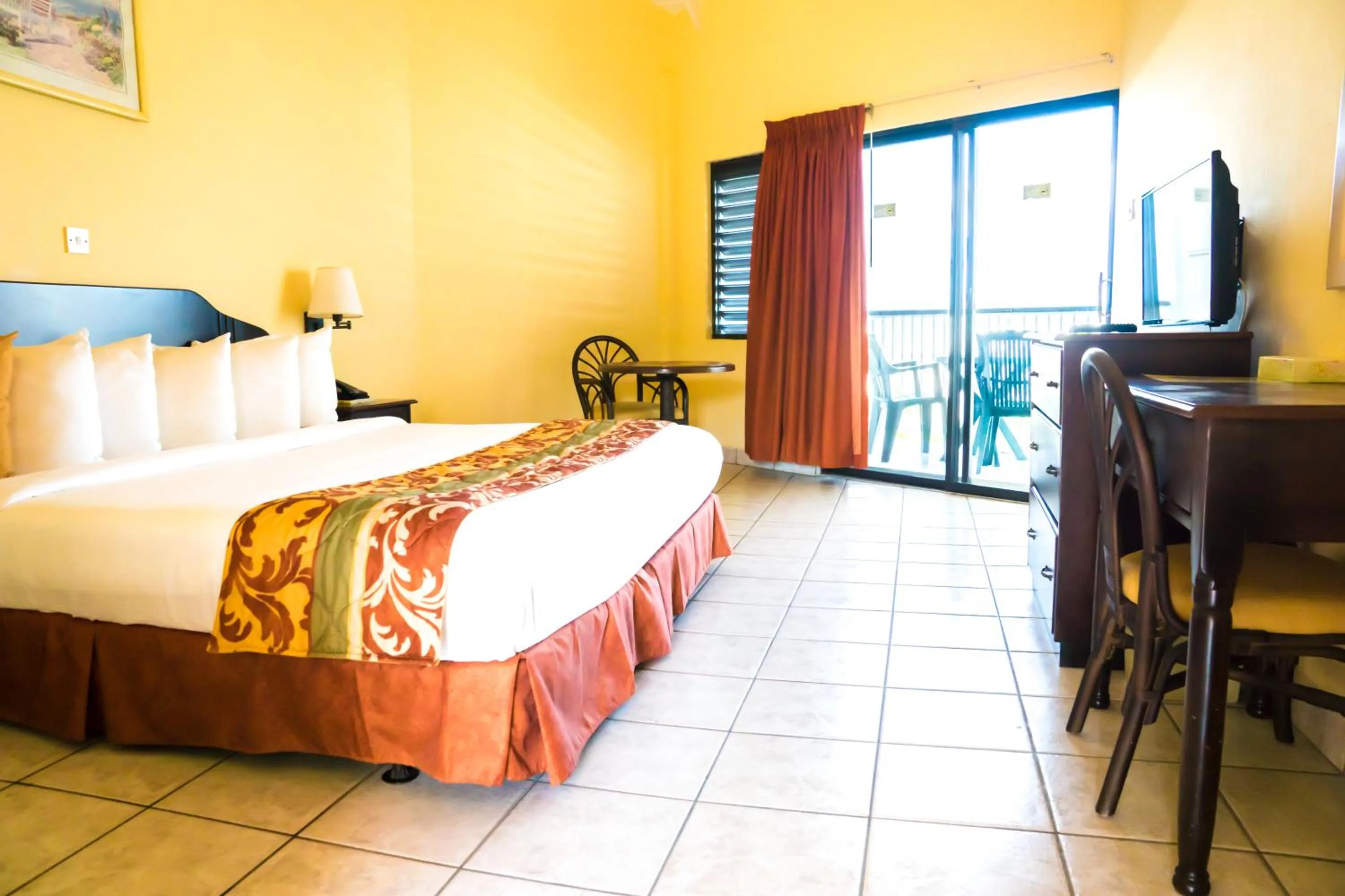 Bed in Allamanda Beach Resort