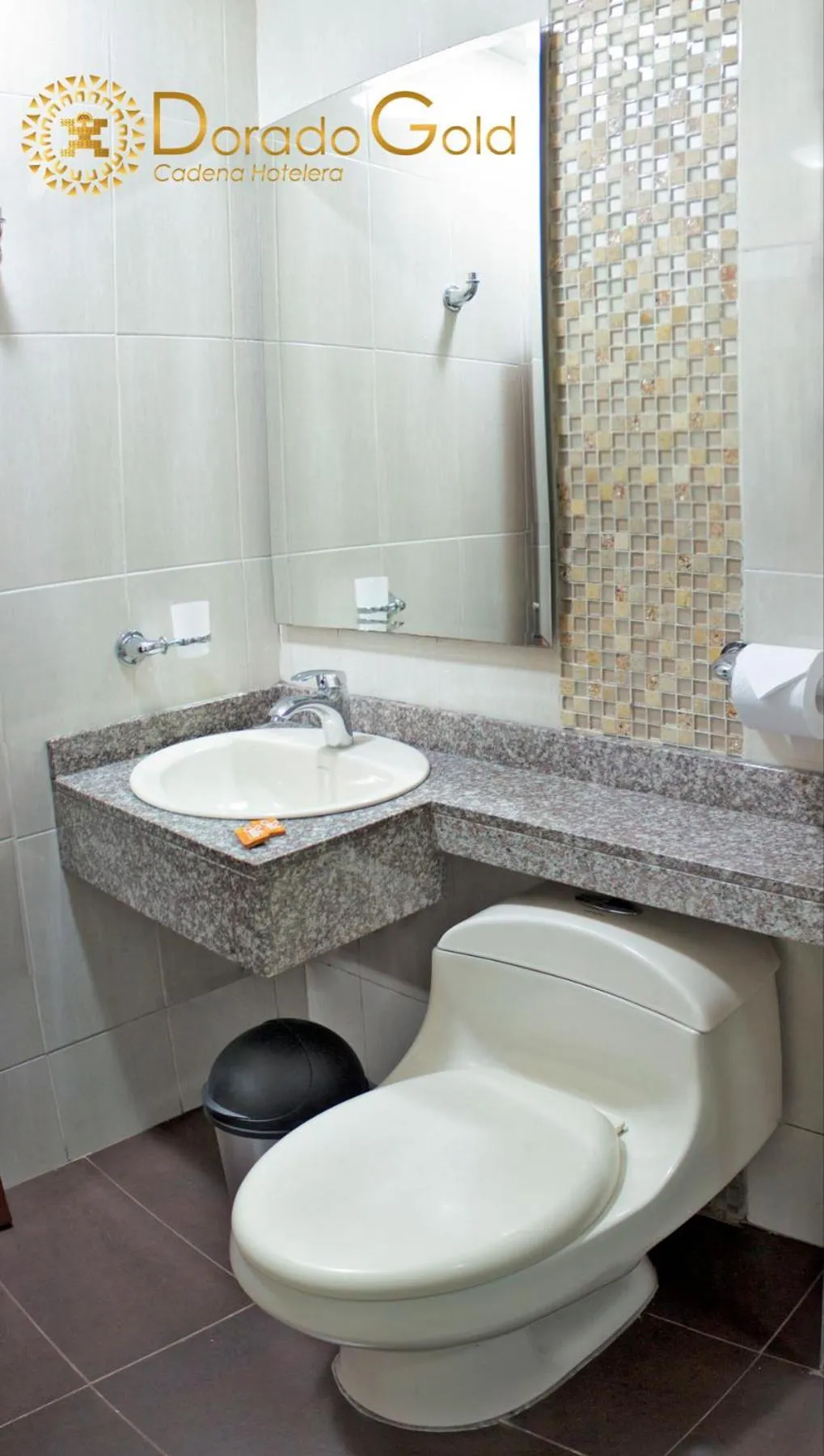 Toilet in Hotel Dorado Gold