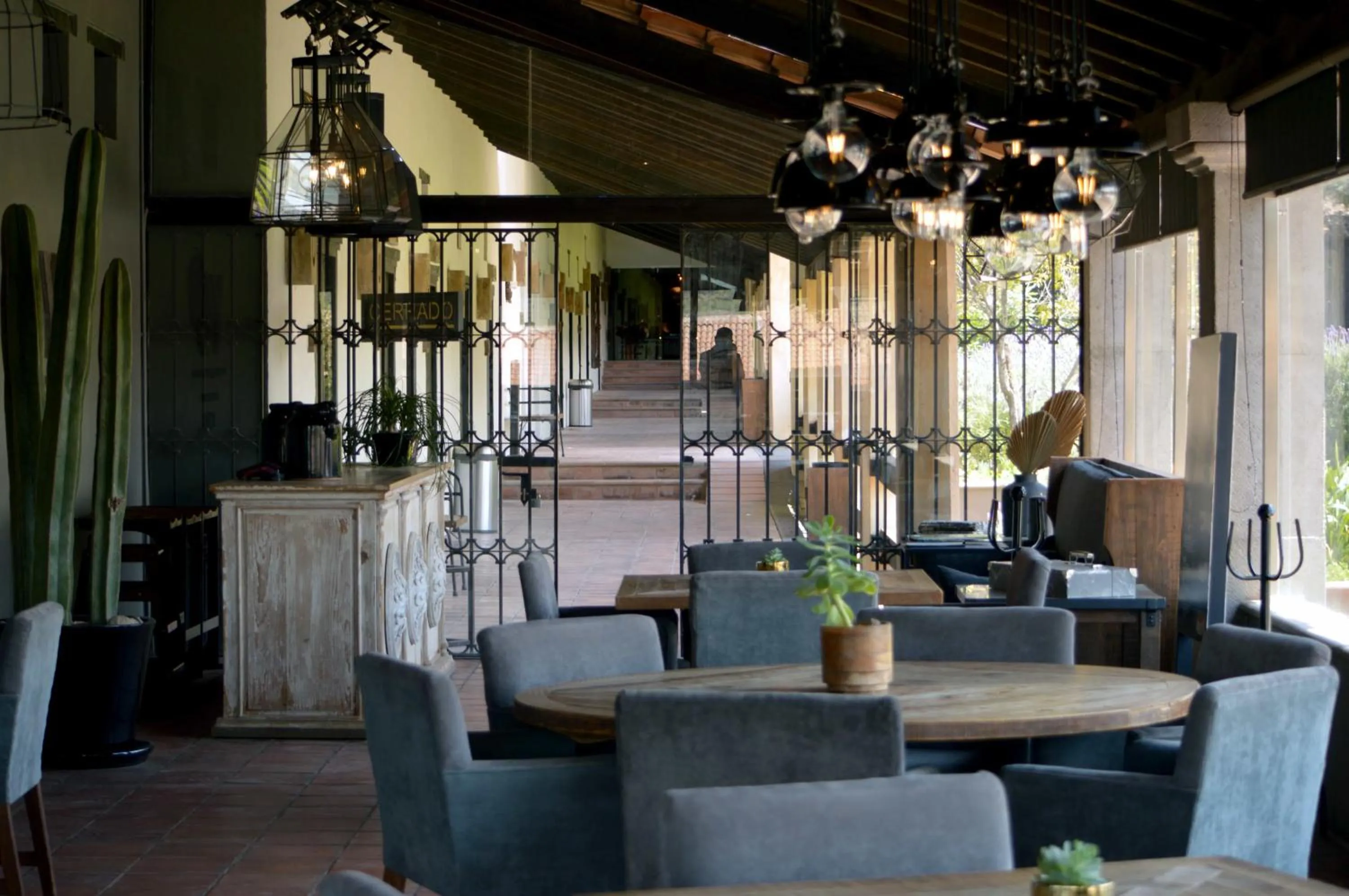 Restaurant/places to eat in Hacienda Los Picachos