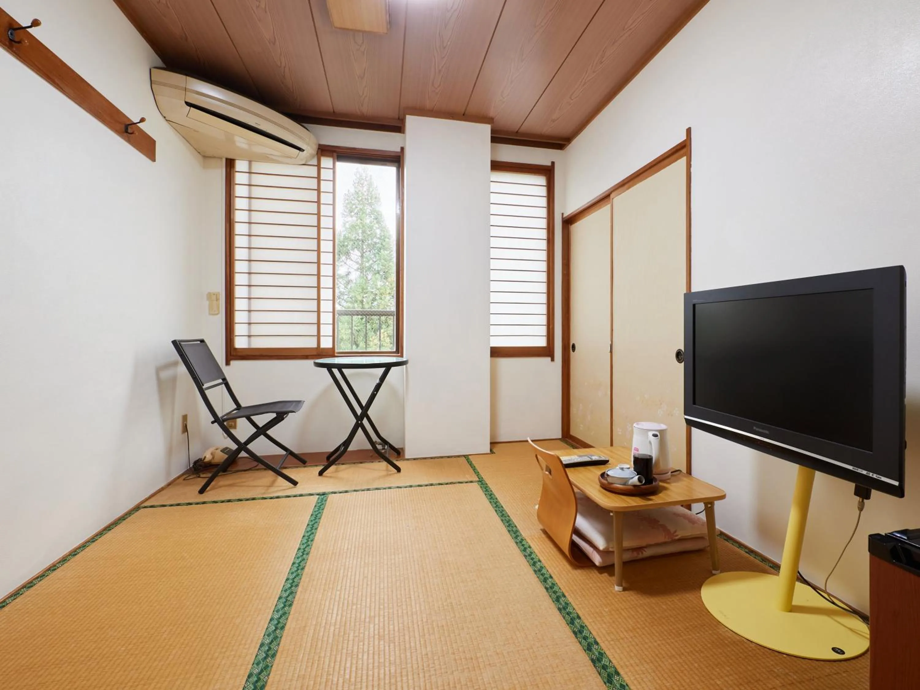 Photo of the whole room in Hayamasou