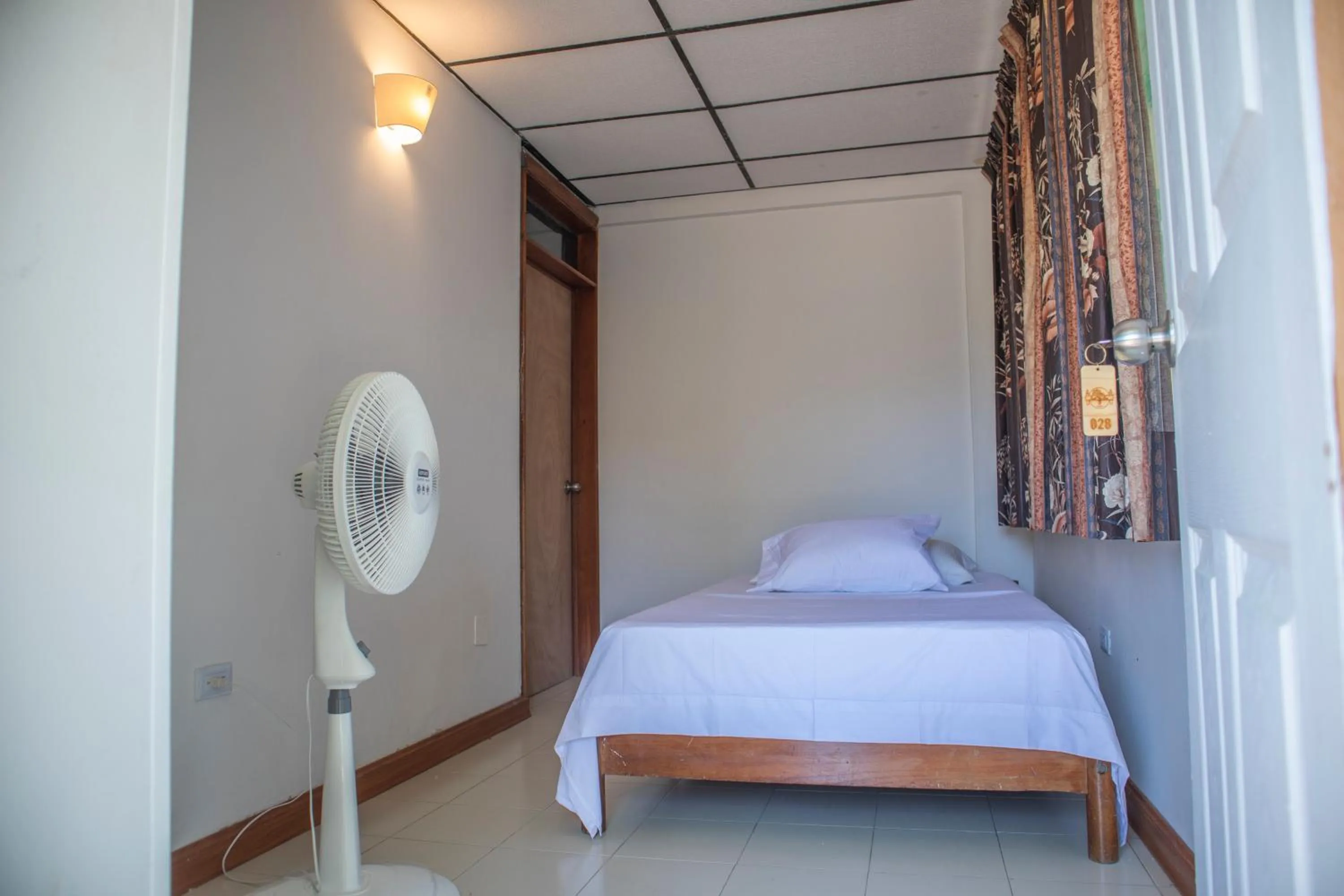 Bed in South West Bay Cabañas