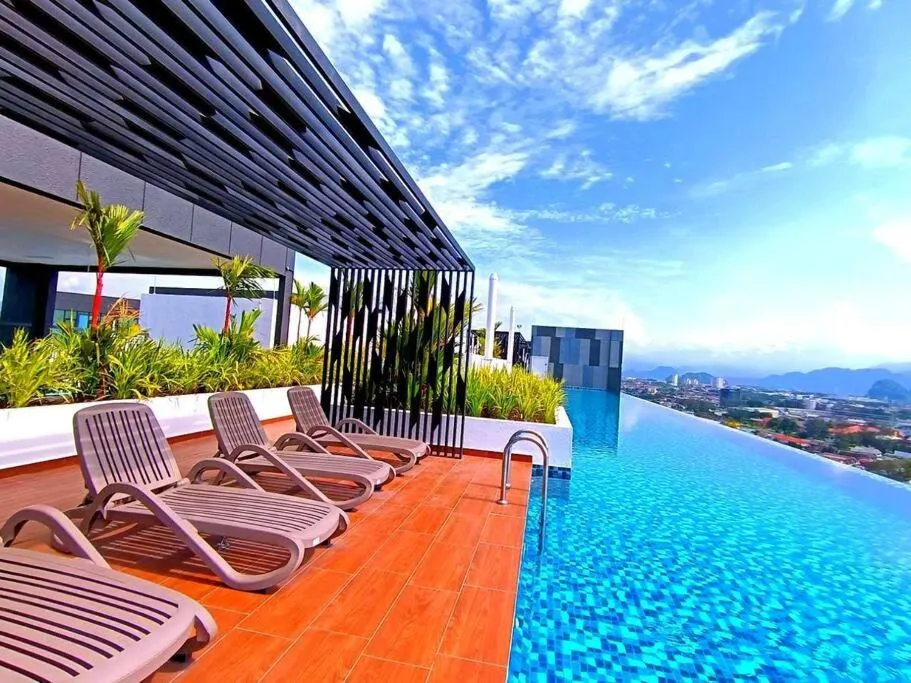 Pool view in The Horizon Ipoh Dual L13 by Grab A Stay