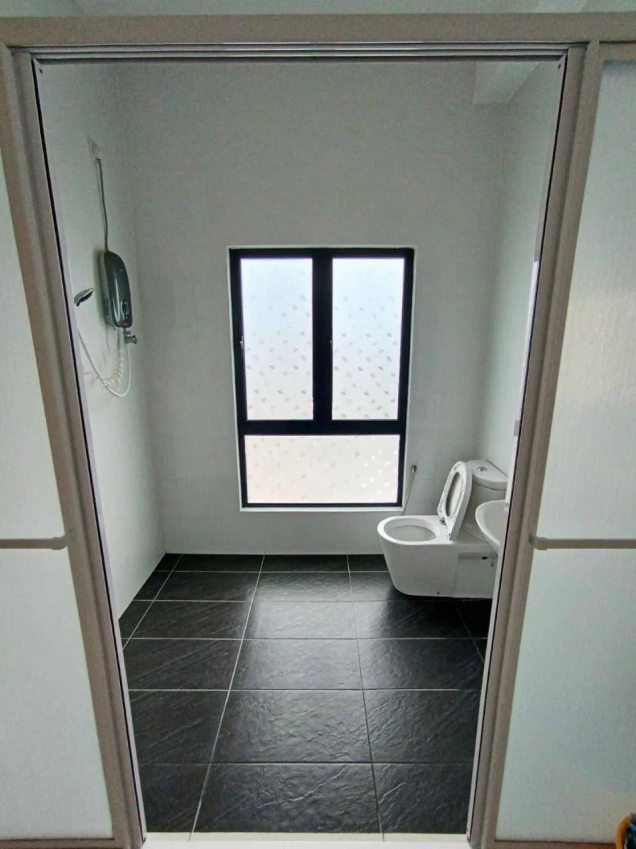 The Horizon Ipoh Dual L13 by Grab A Stay