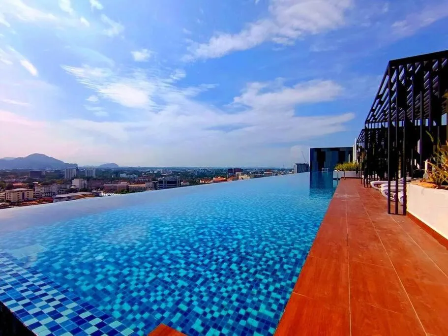 Swimming pool in The Horizon Ipoh Dual L13 by Grab A Stay
