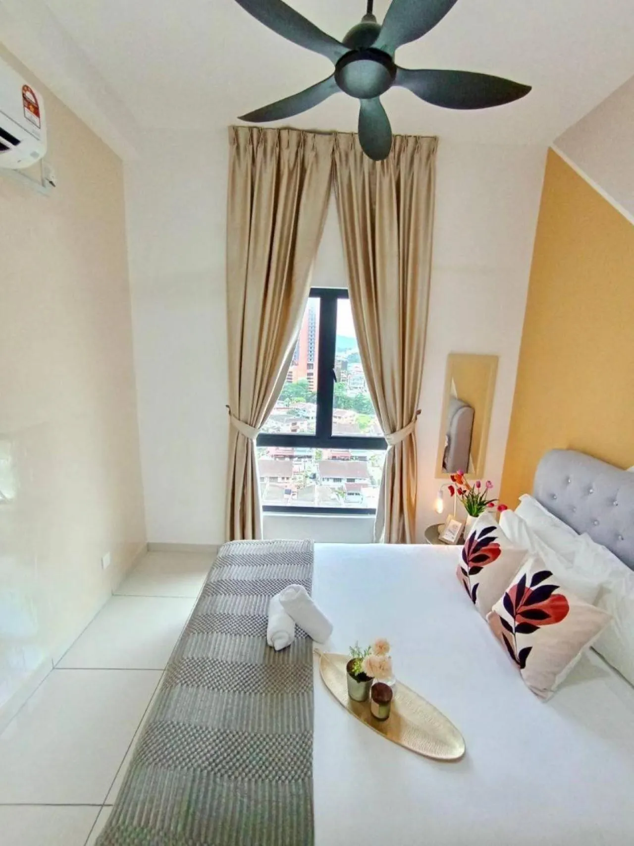 Bed in The Horizon Ipoh Dual L13 by Grab A Stay