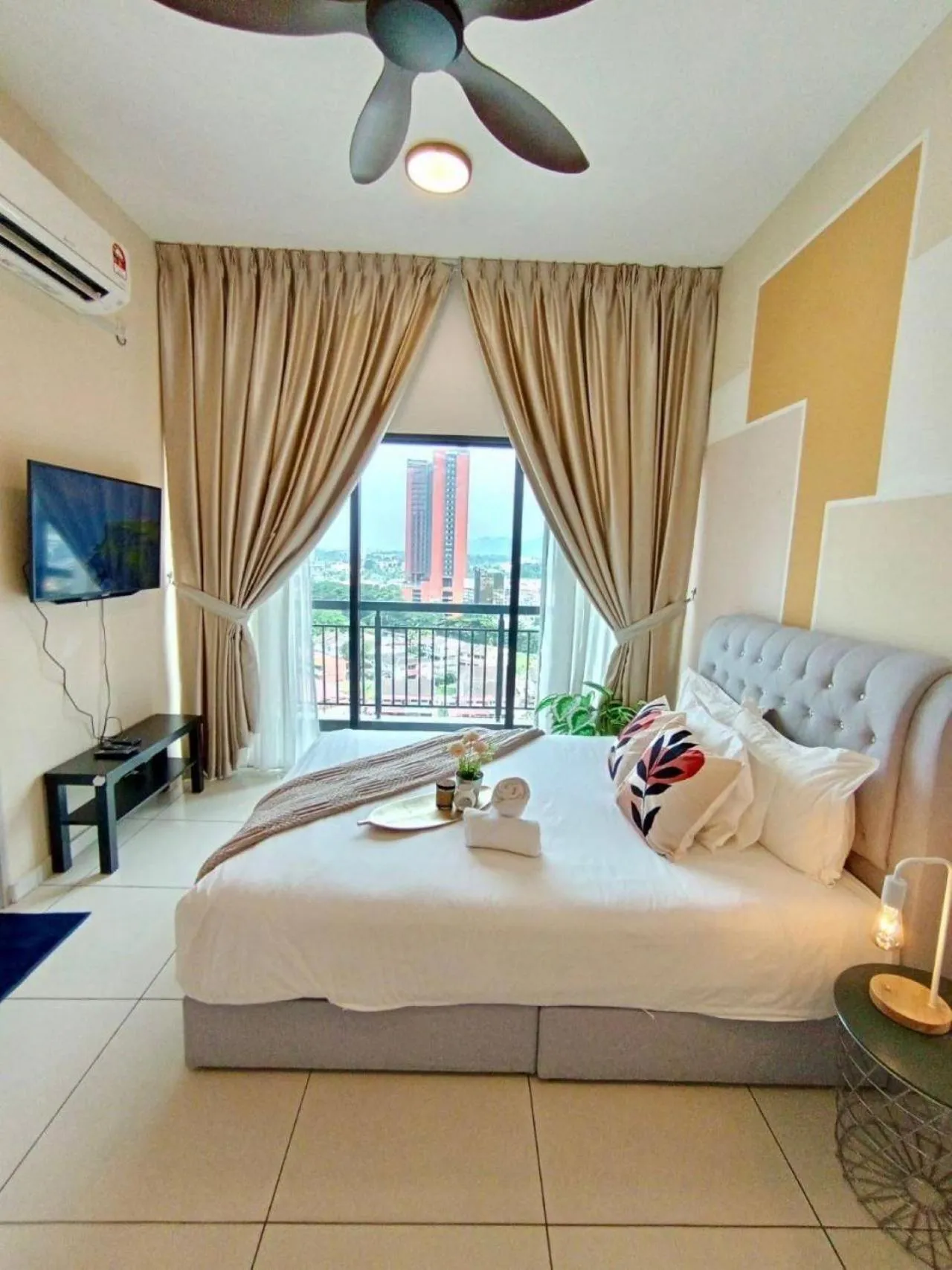 Bed in The Horizon Ipoh Dual L13 by Grab A Stay
