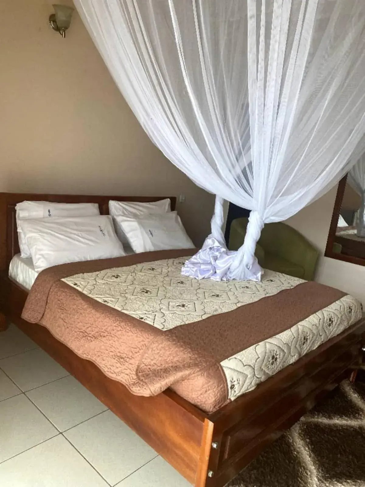 Executive Suite - single occupancy in The Tick Hotel Executive Suite - single occupancy in The Tick Hotel