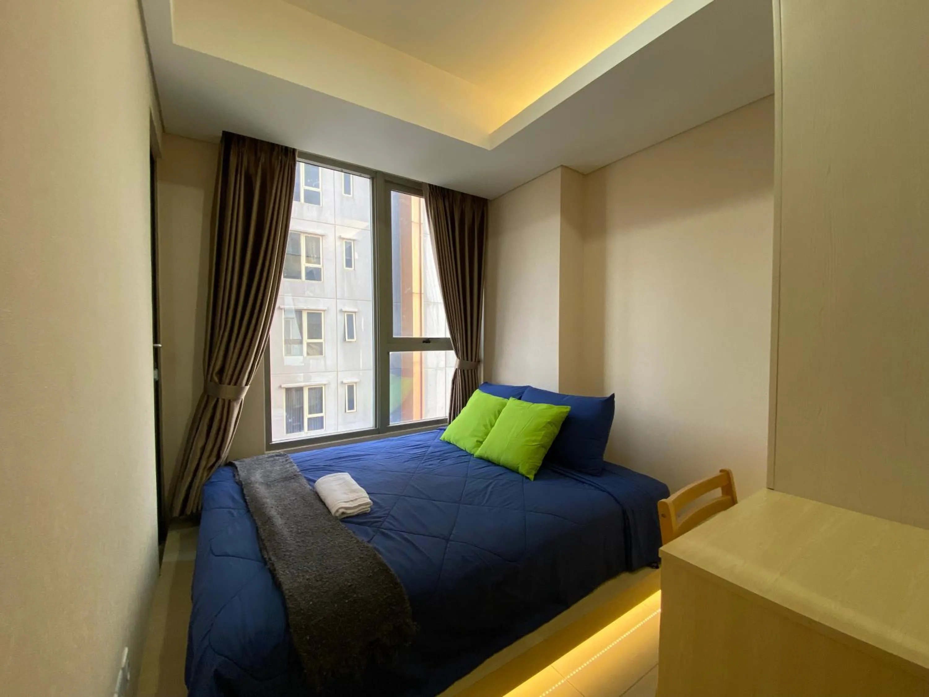 Bed in Comfort and Luxury Private Room at Goldcoast PIK