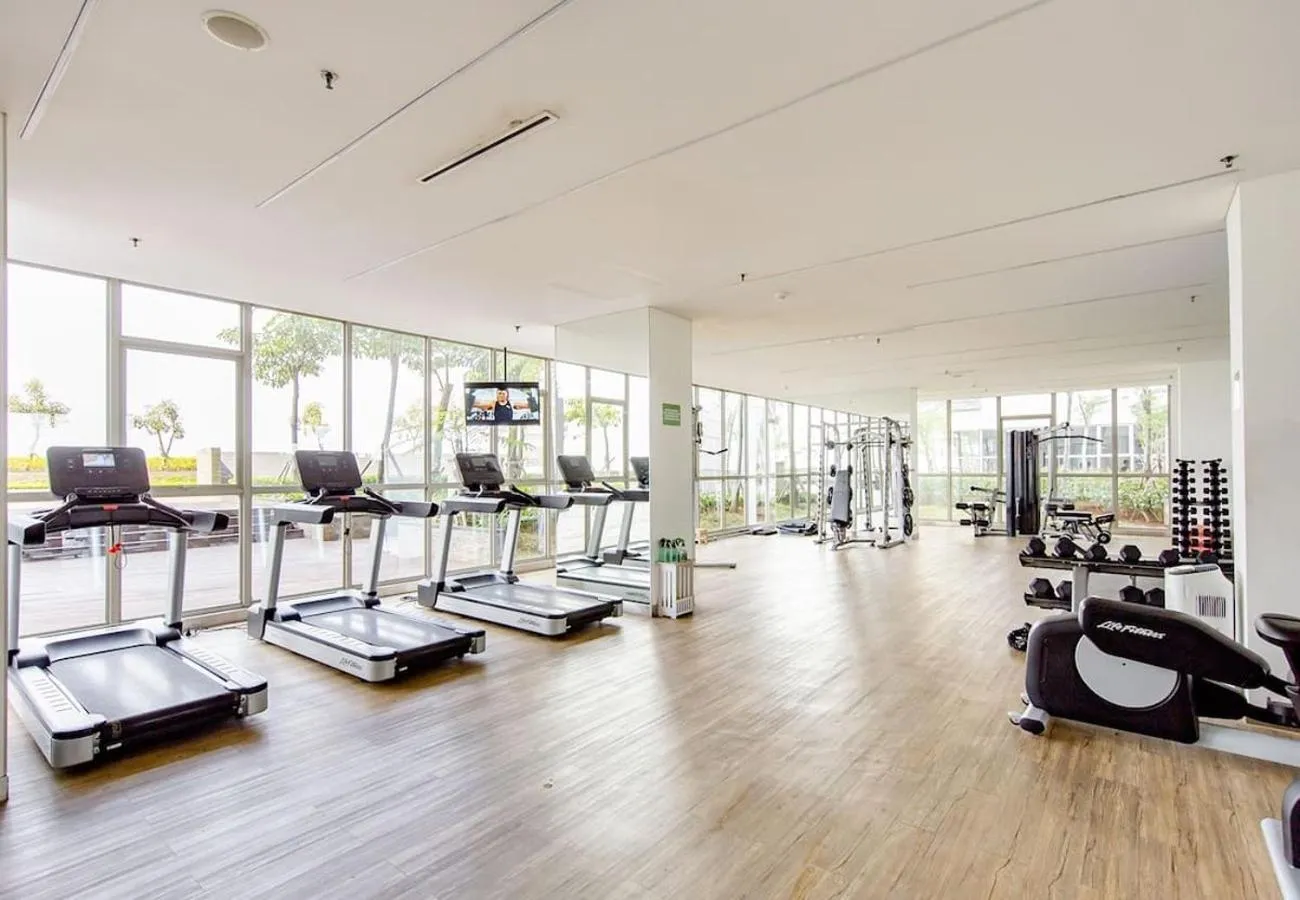 Fitness centre/facilities in Comfort and Luxury Private Room at Goldcoast PIK