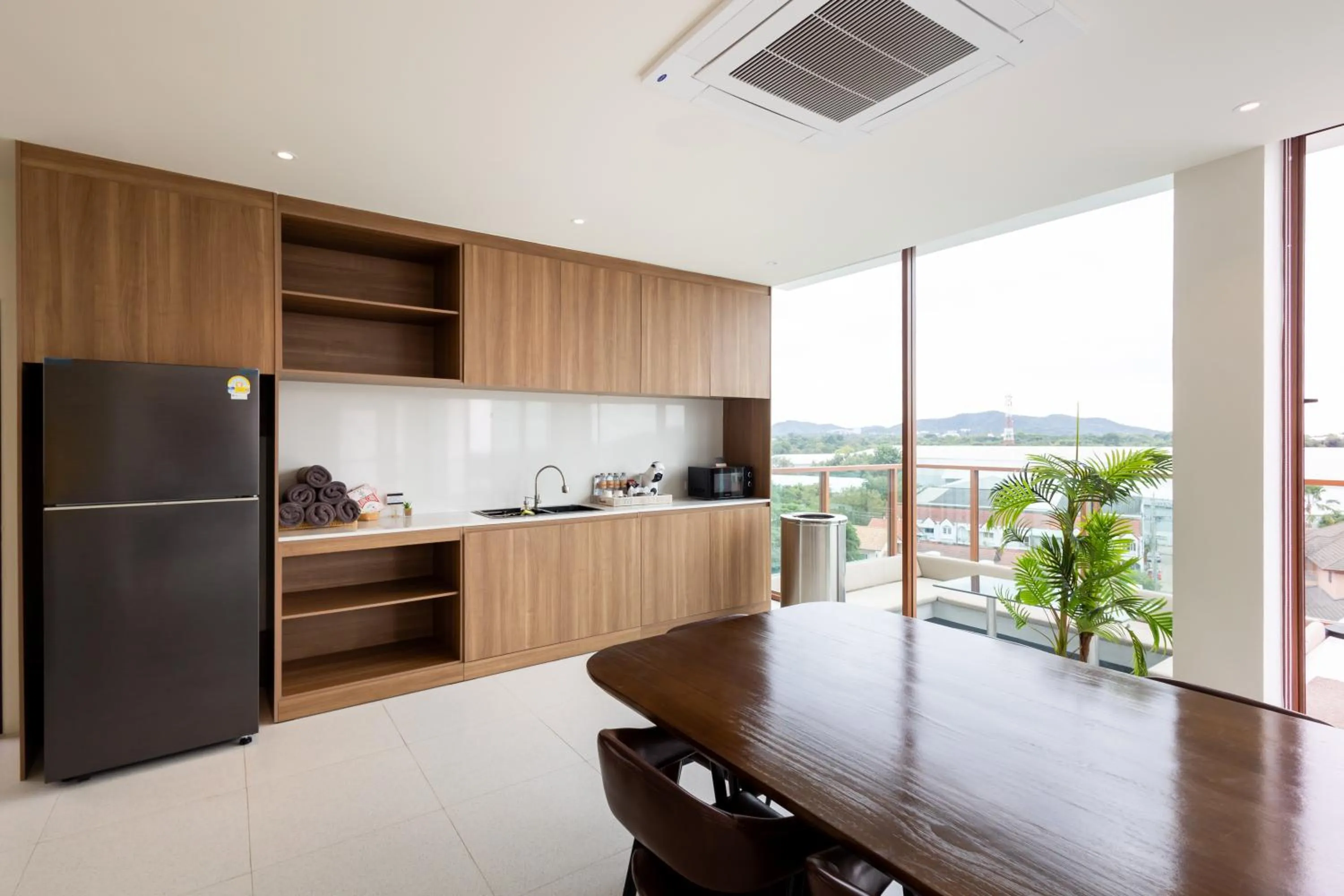 Dining area in GOOD Nakhonsawan Hotel