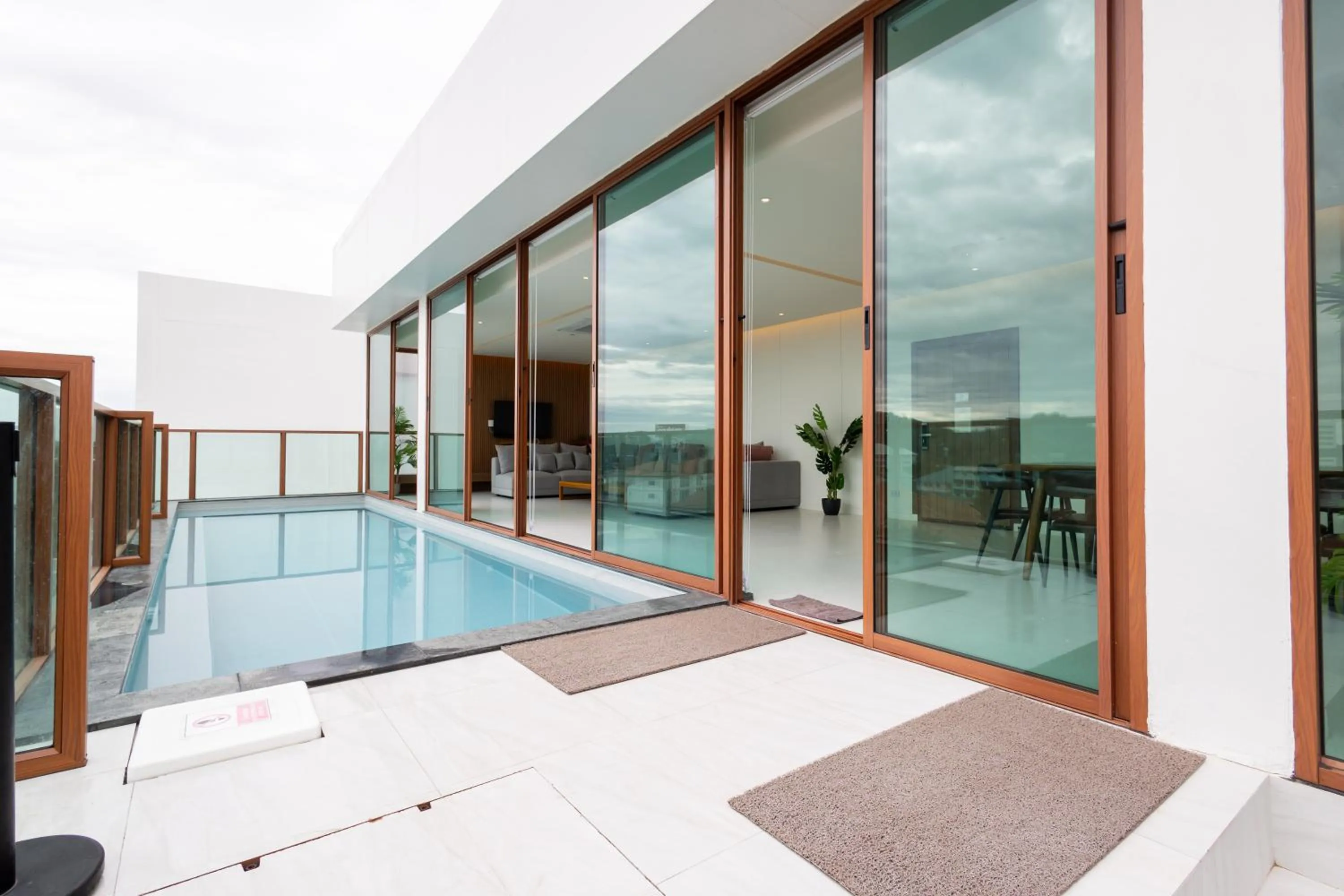 Pool view in GOOD Nakhonsawan Hotel