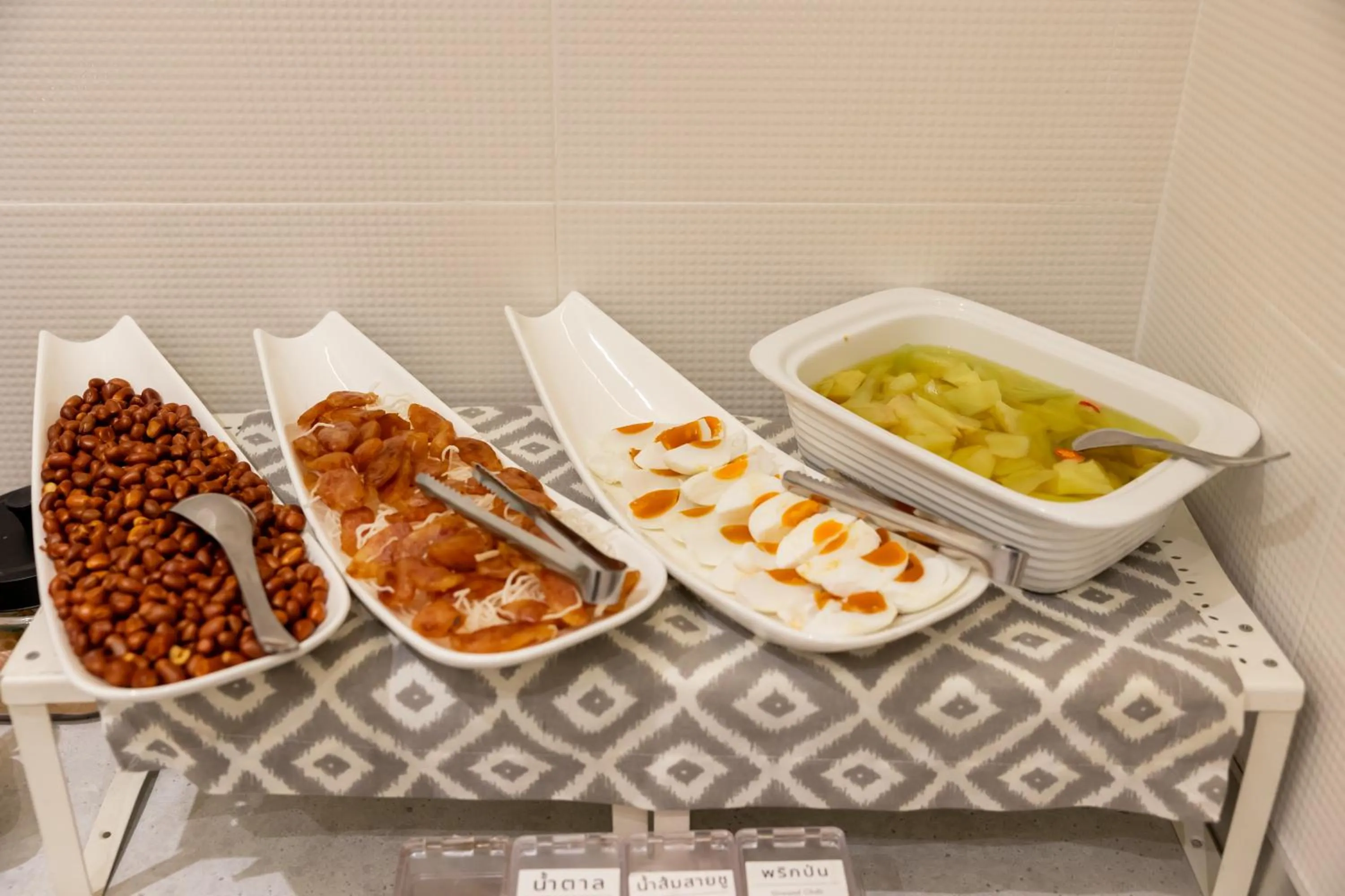 Food in GOOD Nakhonsawan Hotel