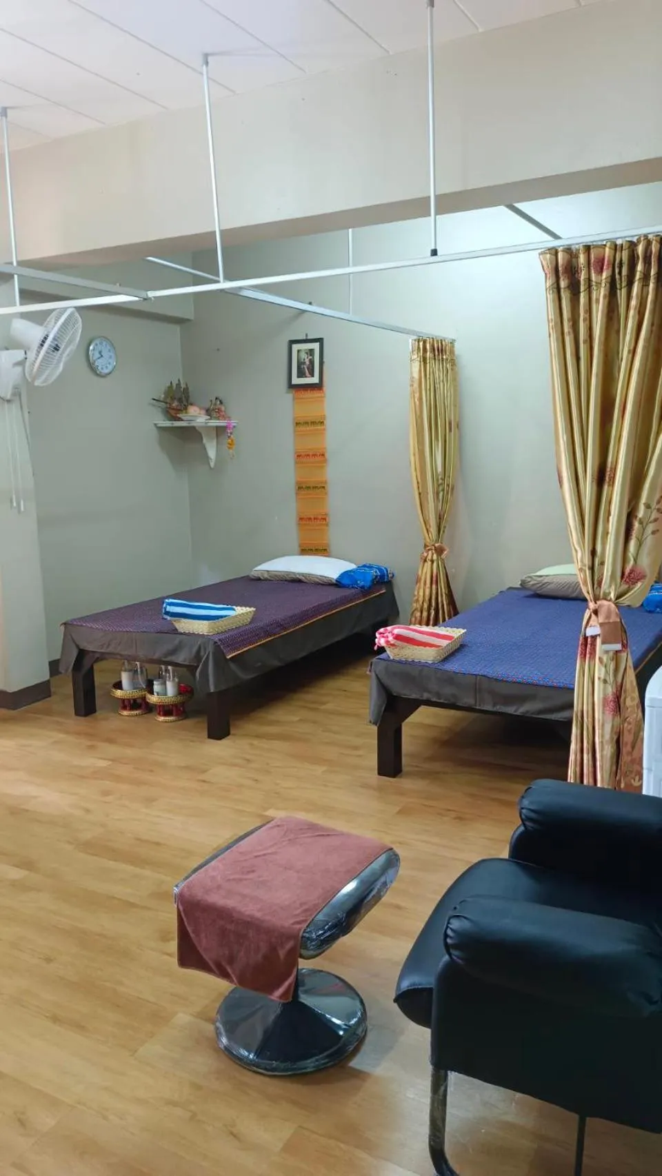 Spa and wellness centre/facilities, Bed in B9 Airport Resident