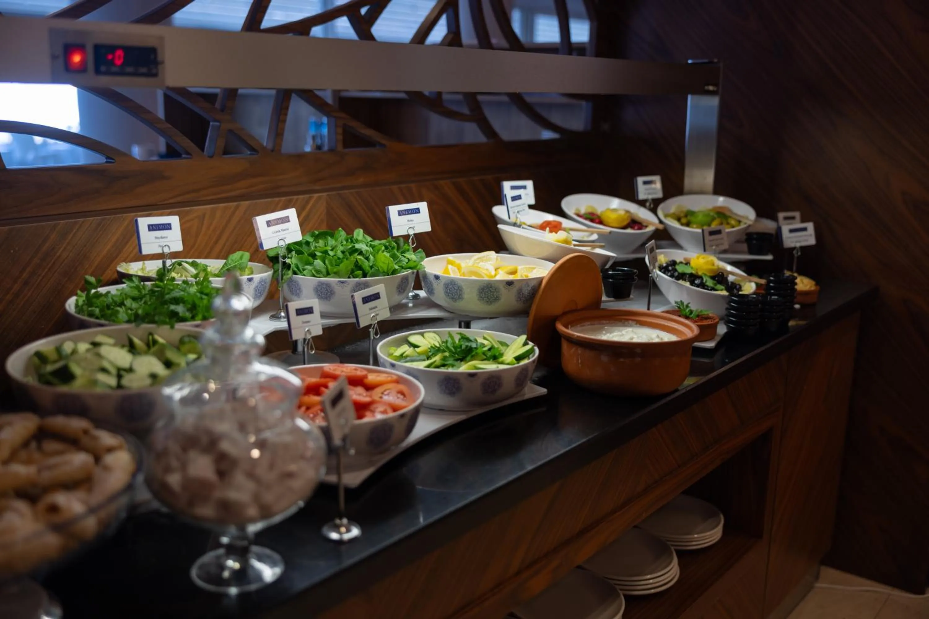 Buffet breakfast in Anemon Bursa Otel