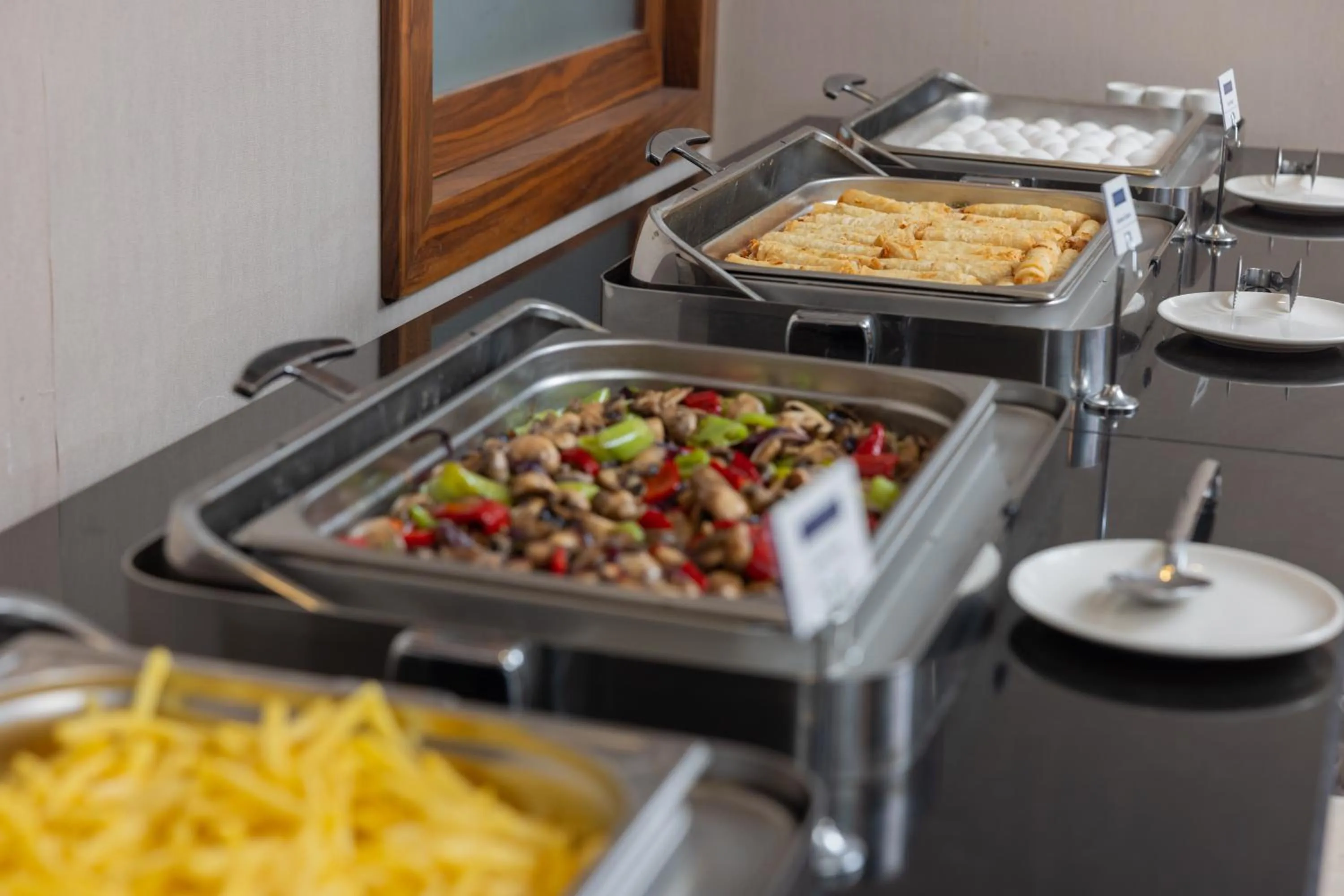 Buffet breakfast in Anemon Bursa Otel