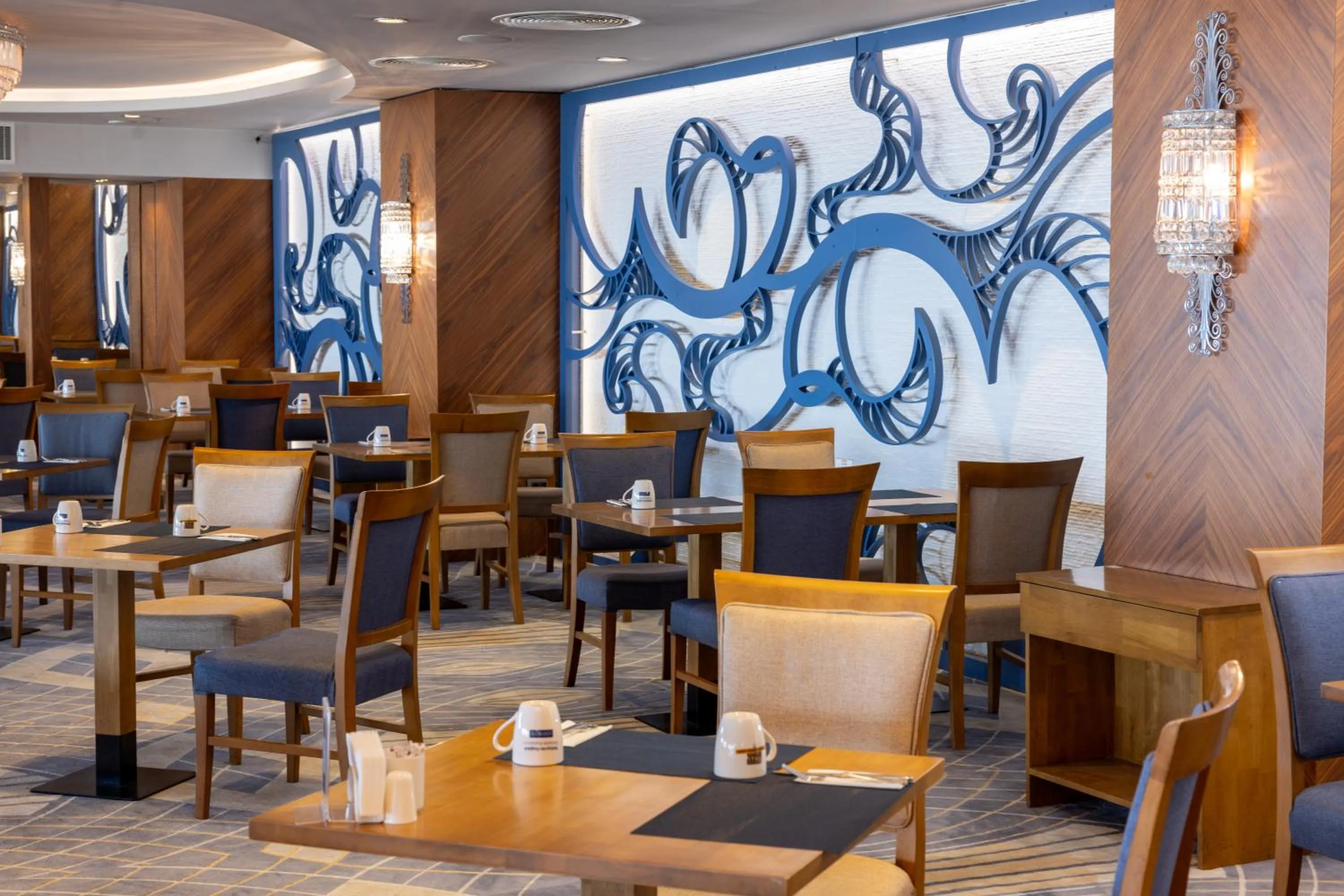 Restaurant/places to eat in Anemon Bursa Otel