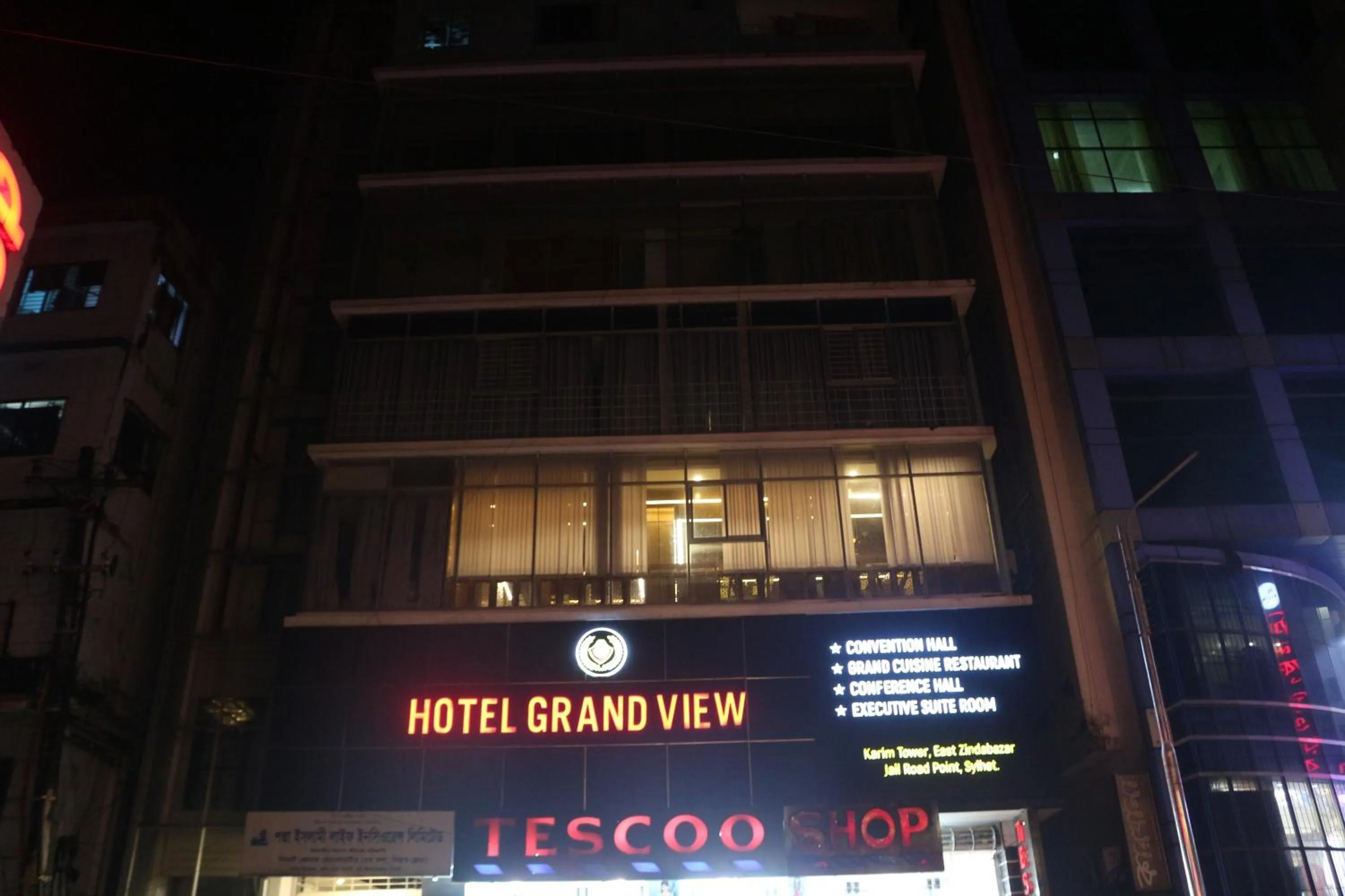 Restaurant/places to eat in New Hotel Grand View