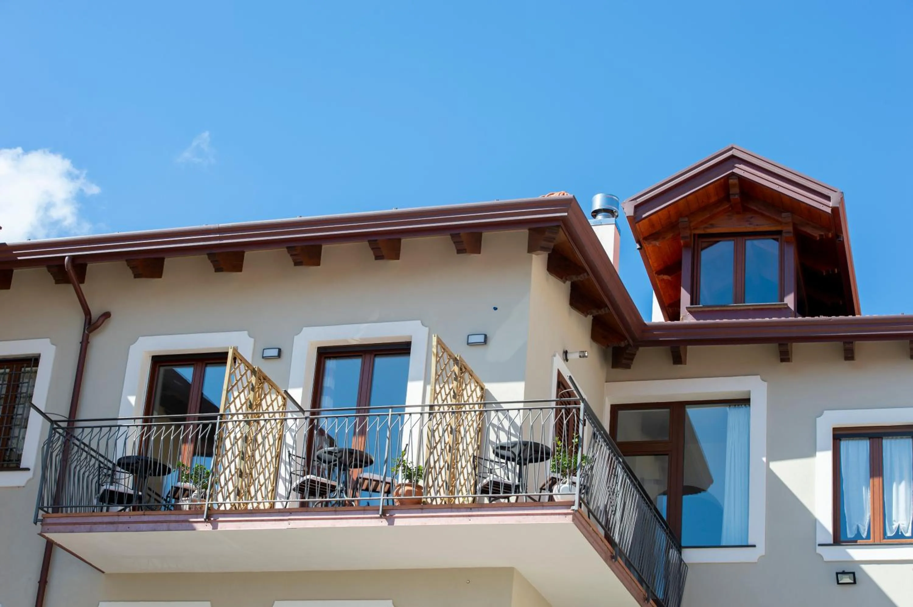 Property building in Raggio di Sole