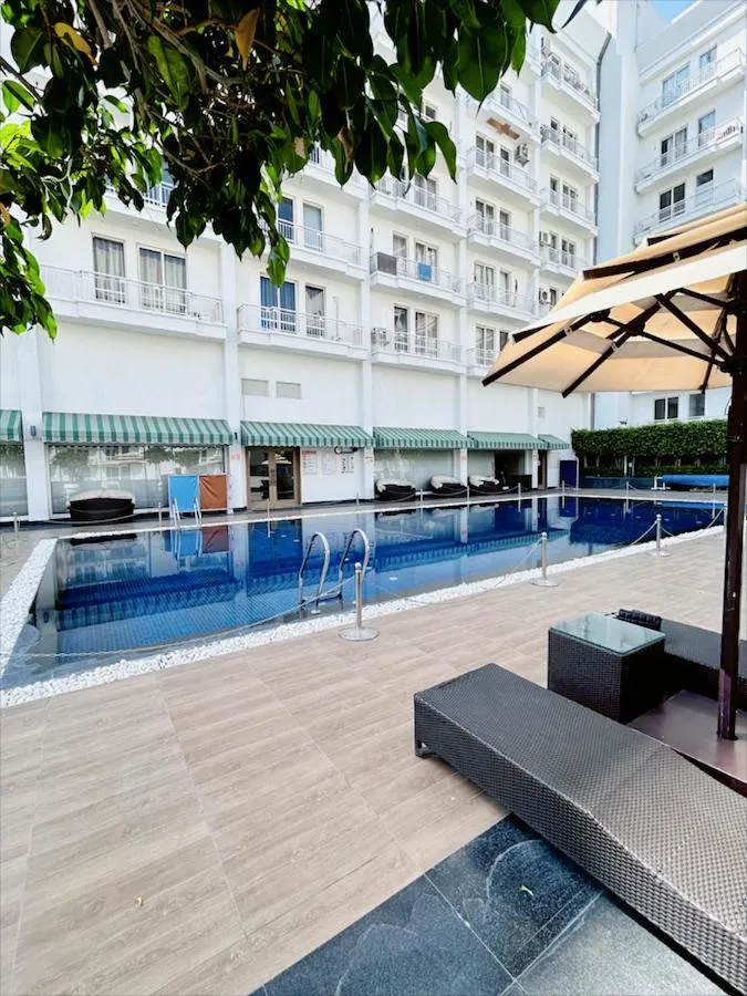 Country Inn & Suites Lucknow Gomti Nagar