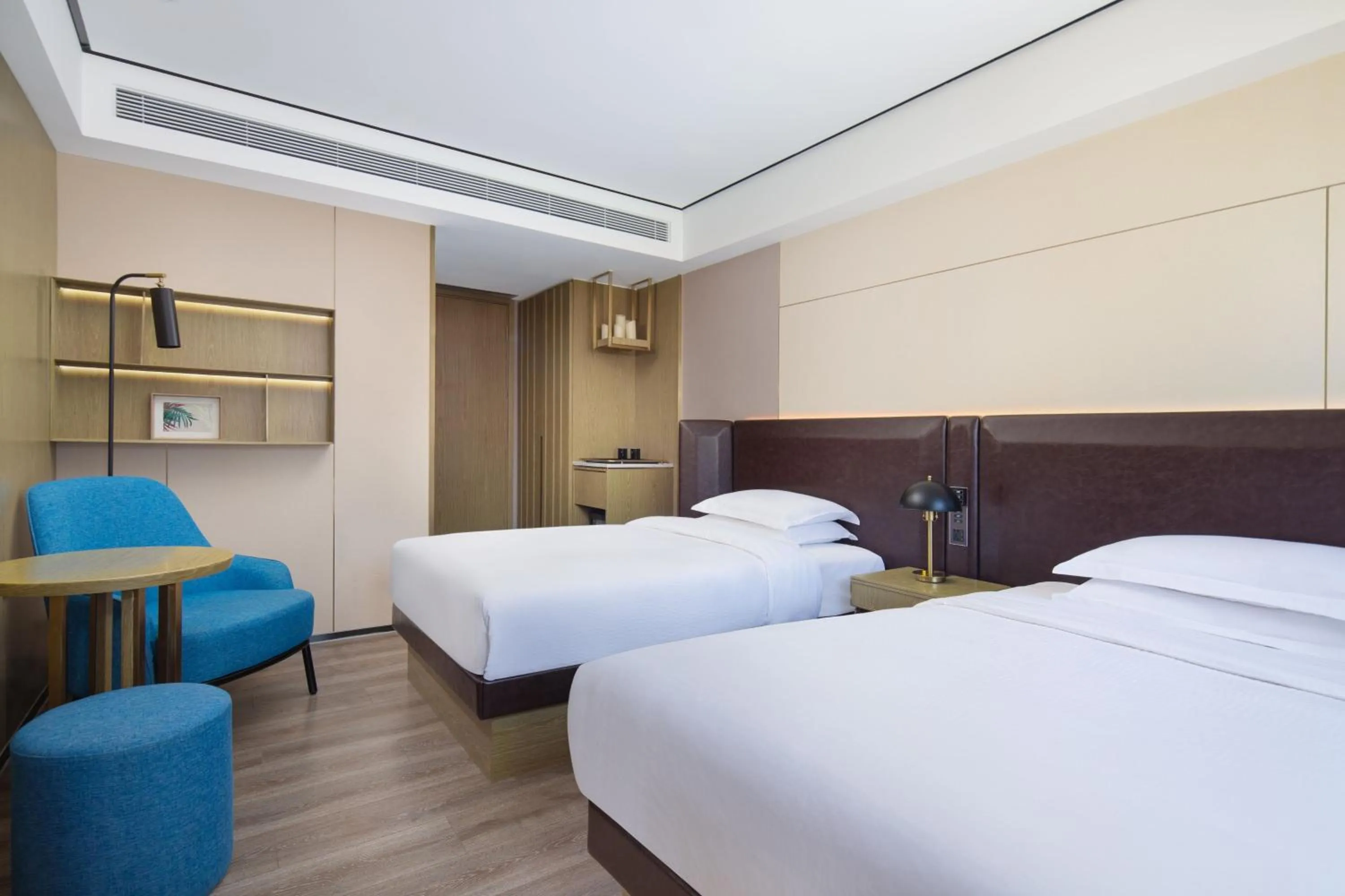 Photo of the whole room, Bed in Fairfield by Marriott Beijing Olympic Sports Center