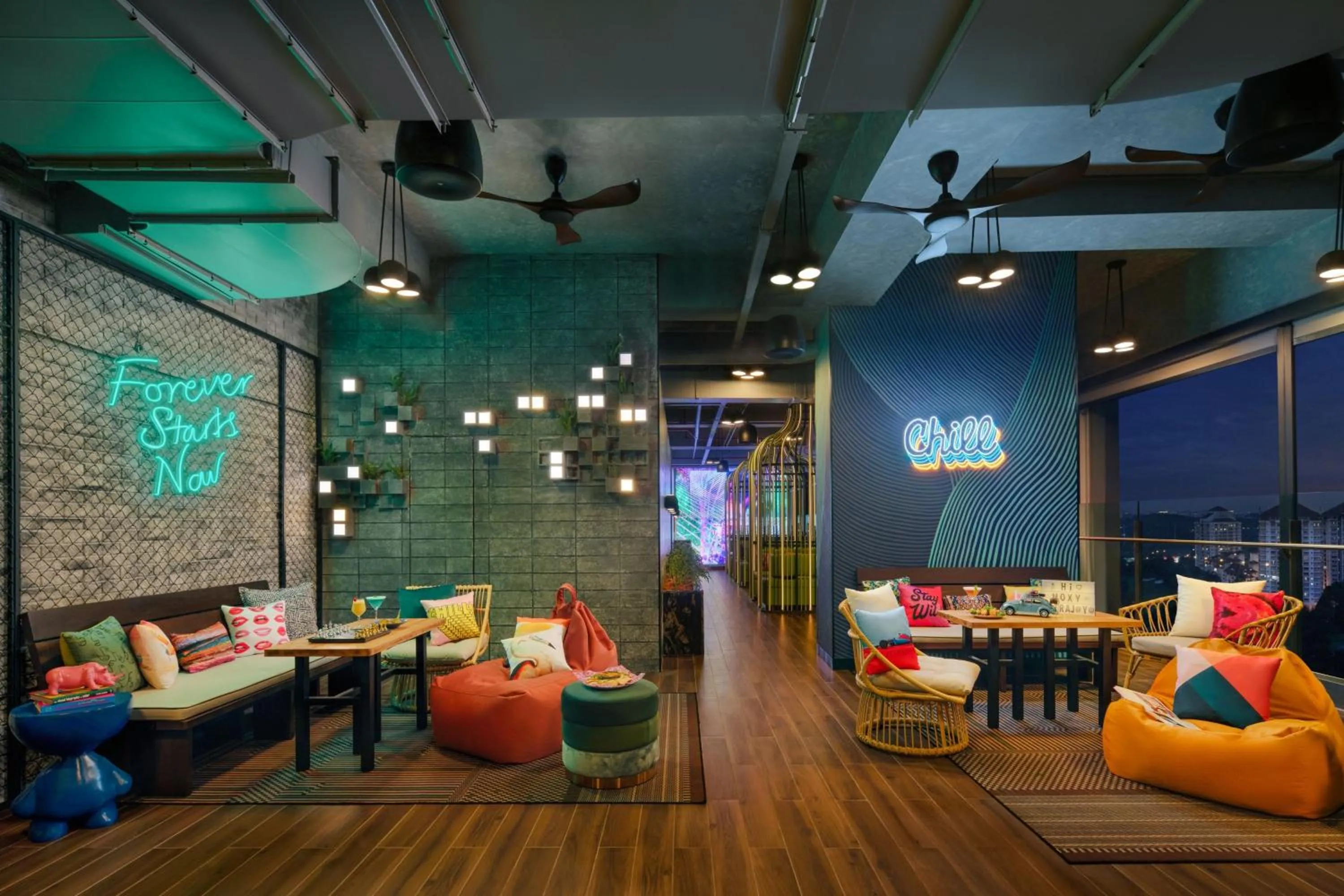 Restaurant/places to eat in Moxy Putrajaya