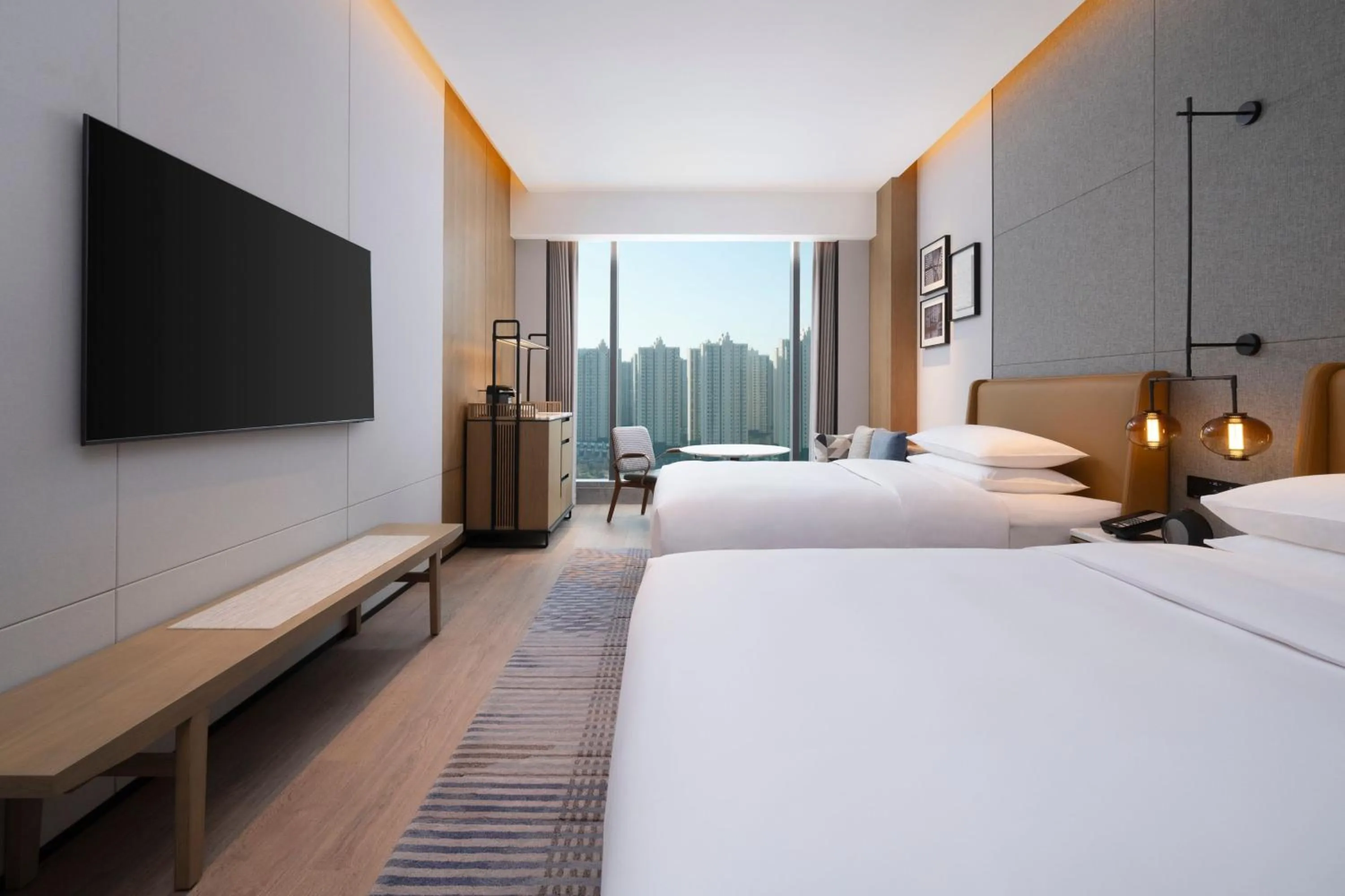 Photo of the whole room, Bed in Sheraton Taiyuan