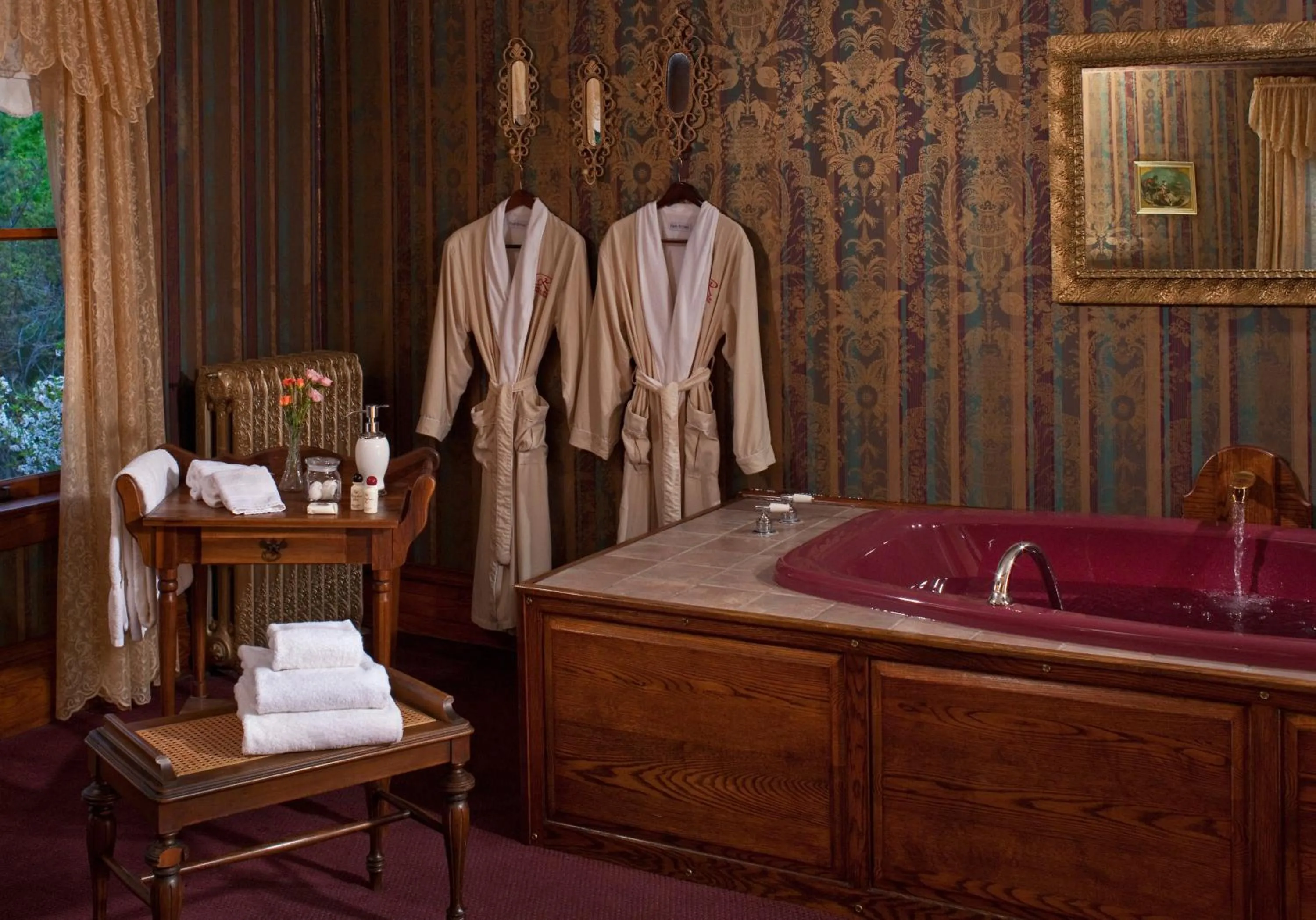 Bathroom in Old Rittenhouse Inn