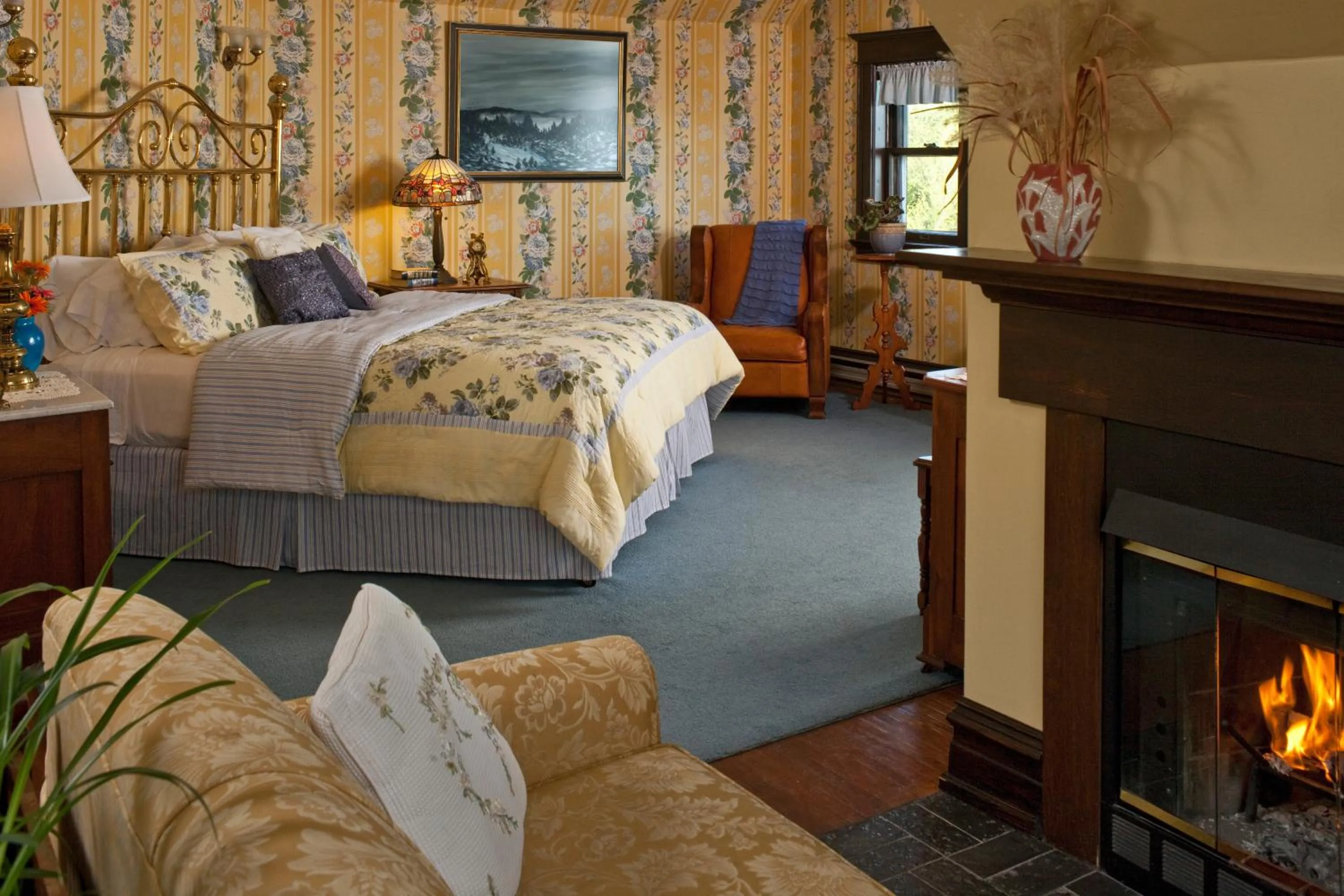 Bedroom in Old Rittenhouse Inn