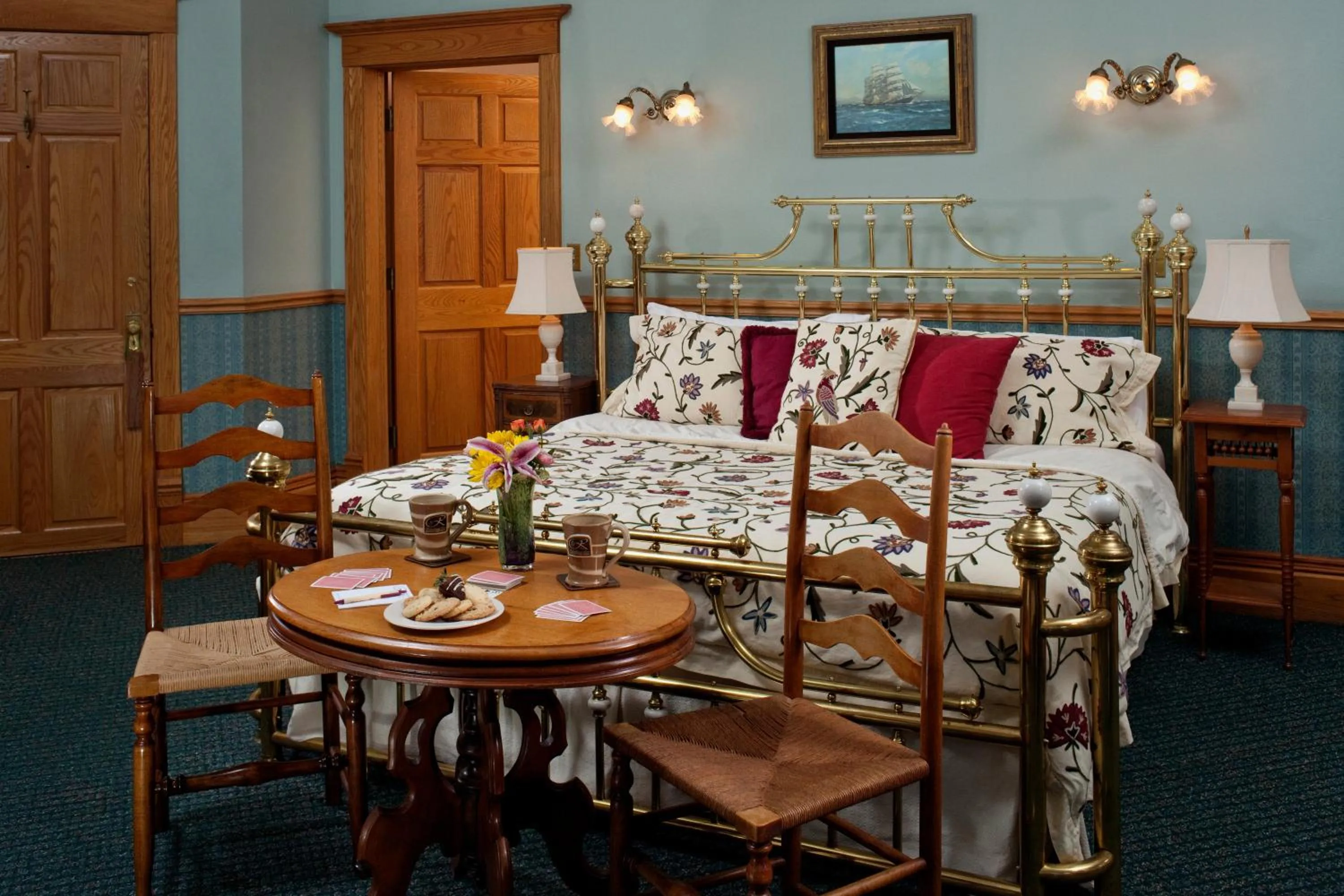 Bedroom in Old Rittenhouse Inn