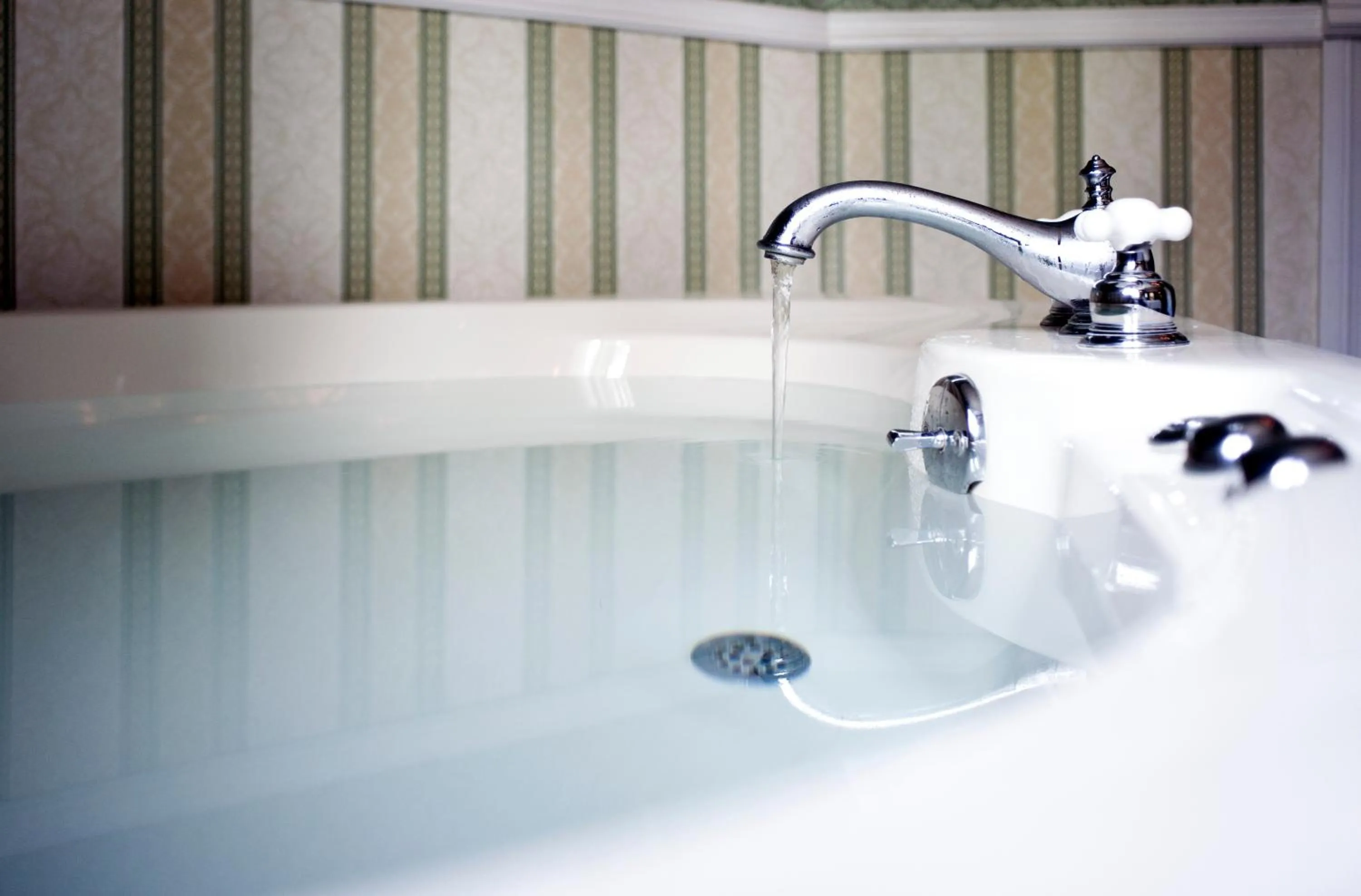 Bathroom in Old Rittenhouse Inn