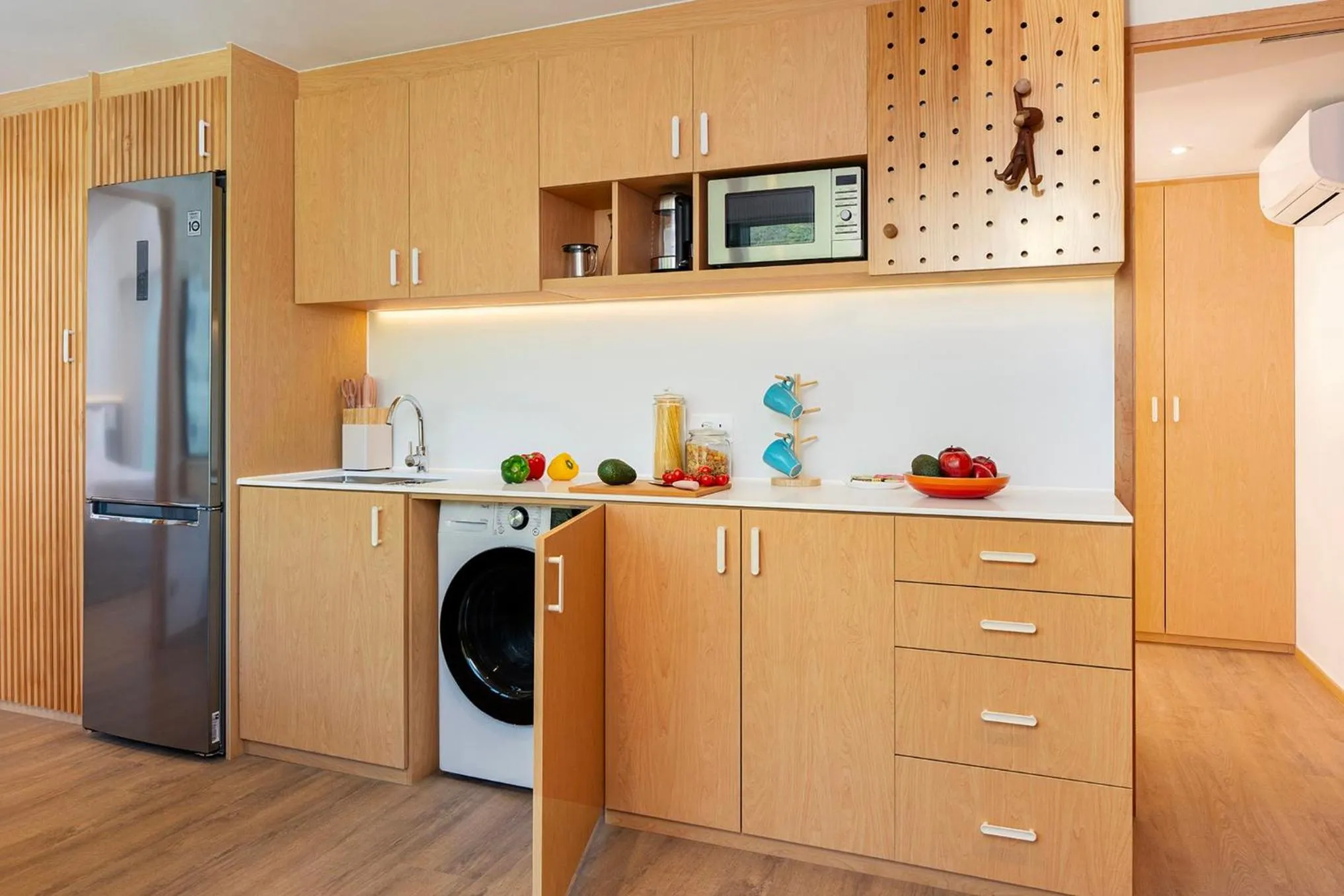 Property building in Shama Hub Metro South Hong Kong