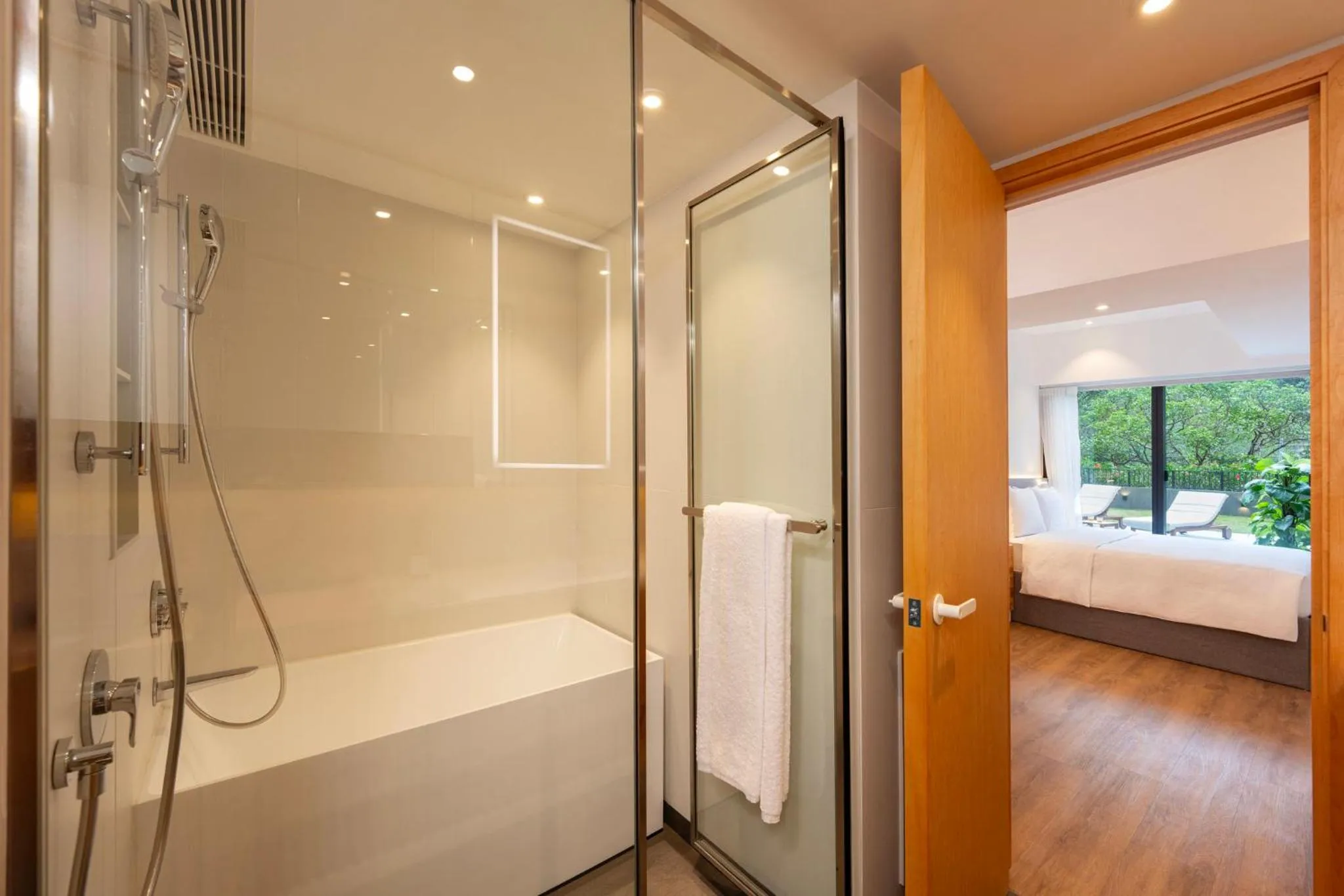 Photo of the whole room in Shama Hub Metro South Hong Kong