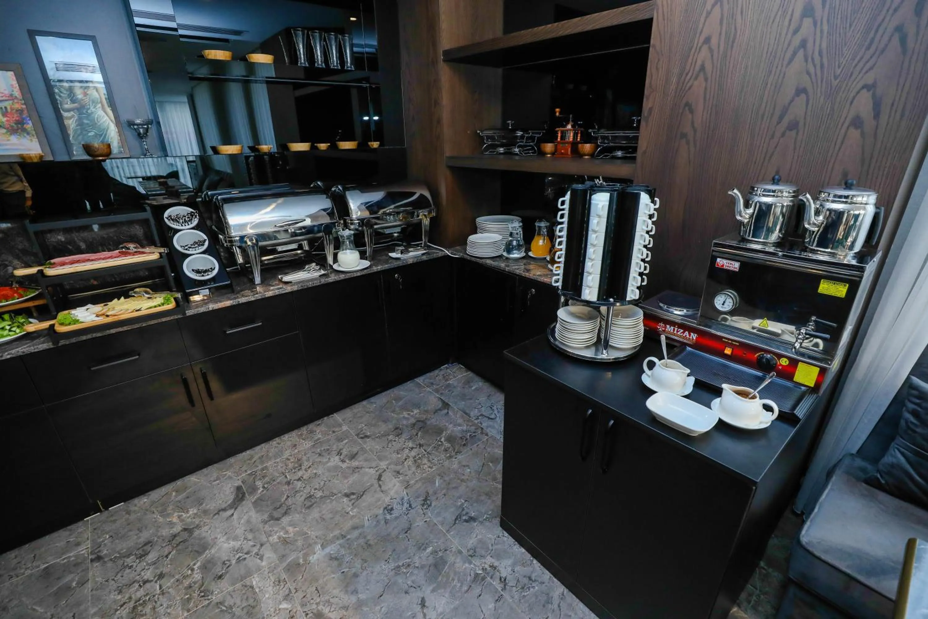 Restaurant/places to eat in Arium Hotel Baku