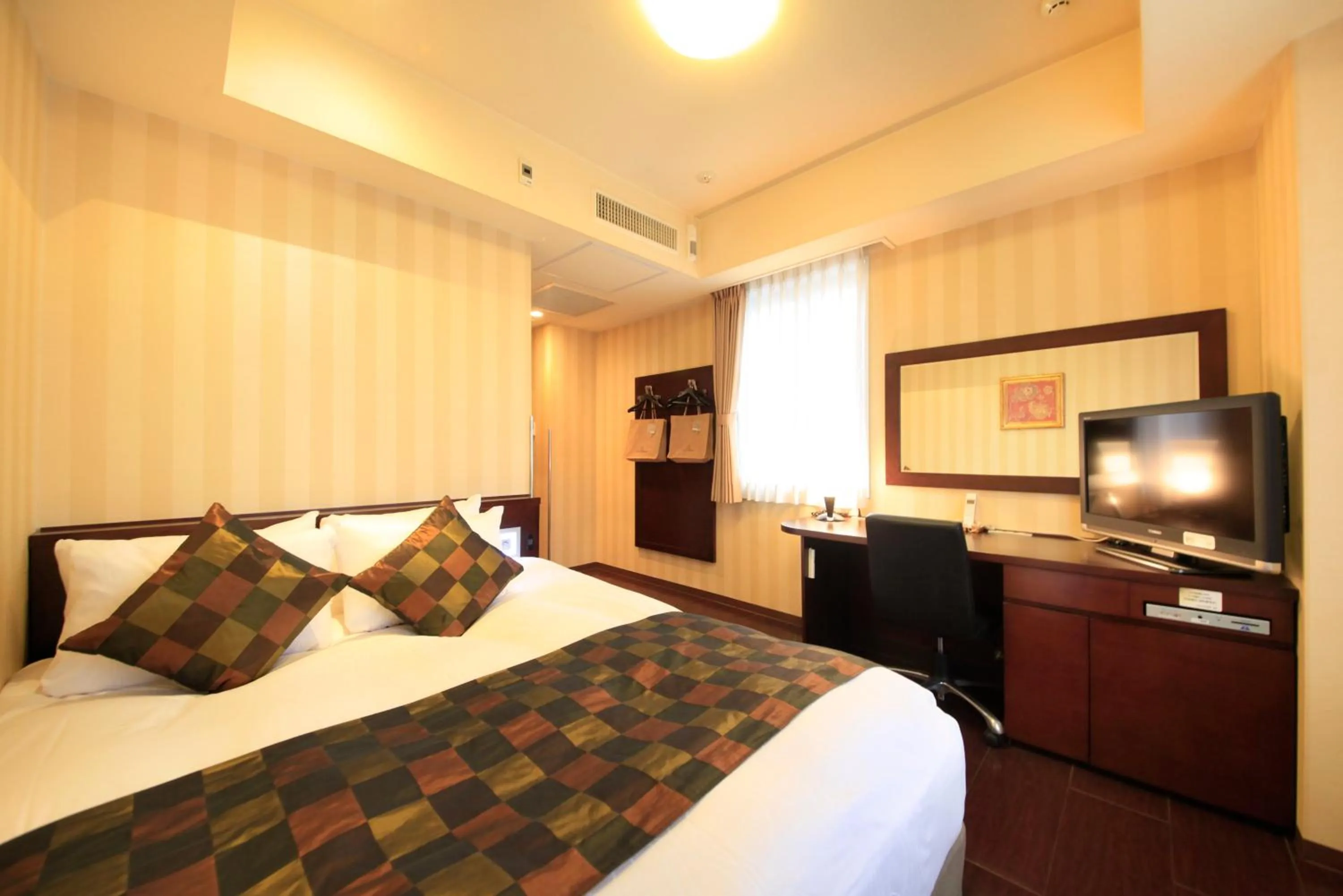 Photo of the whole room, Bed in Hotel Coco Grand Kitasenju