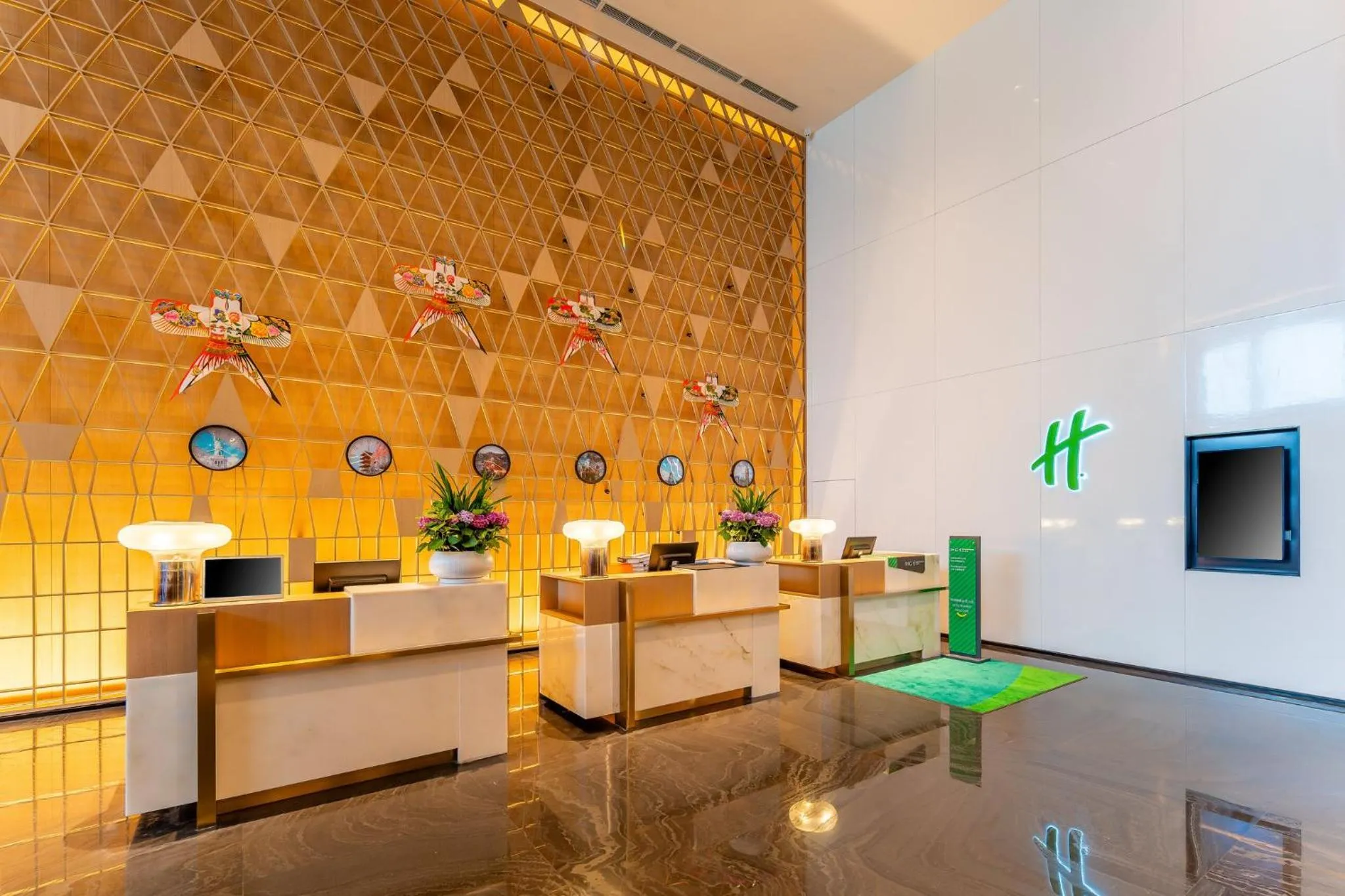 Property building in Holiday Inn Chongqing Data Valley by IHG