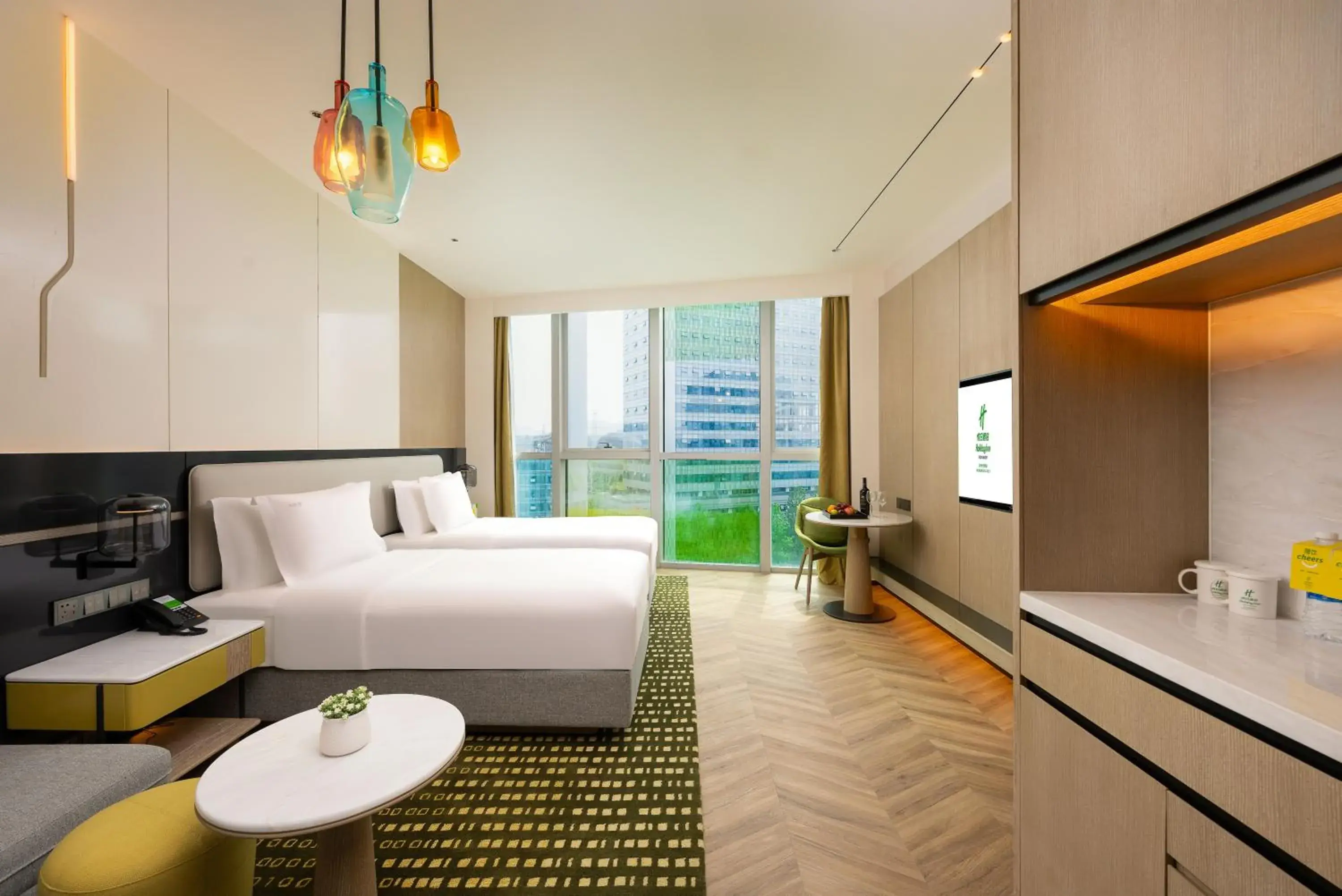 Standard Double Room with Two Double Beds in Holiday Inn Chongqing Data Valley by IHG Standard Double Room with Two Double Beds in Holiday Inn Chongqing Data Valley by IHG