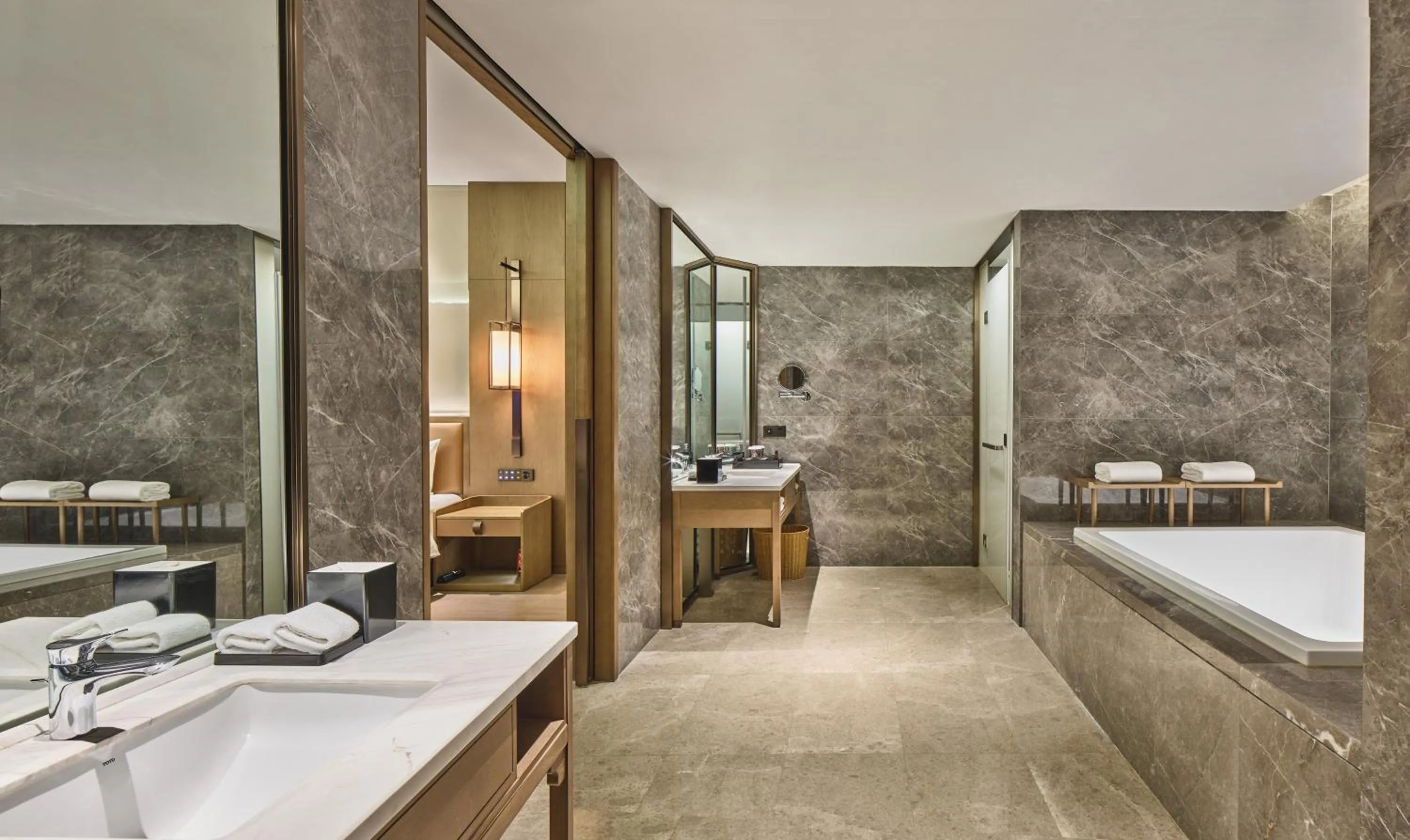 Bathroom, Bed in Crowne Plaza Chengdu Wuhou by IHG