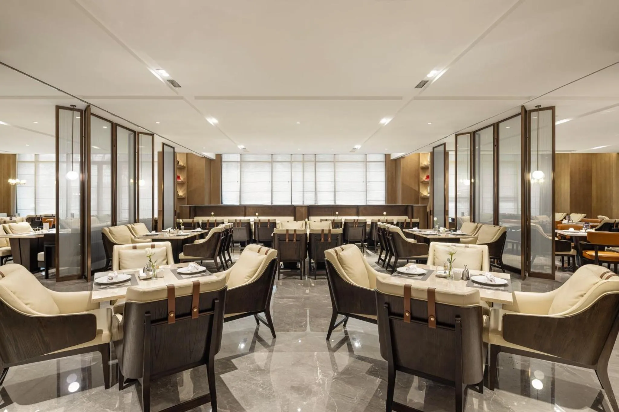 Restaurant/places to eat in Crowne Plaza Chengdu Wuhou by IHG