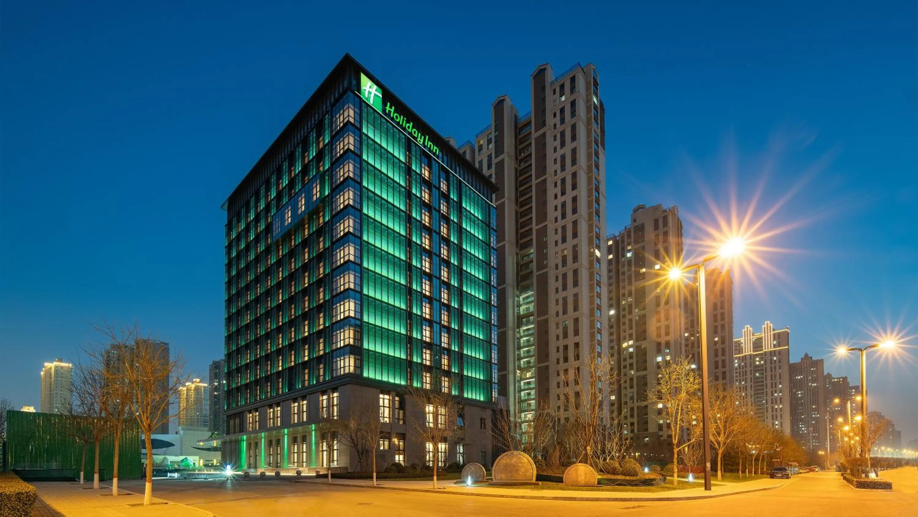 Property building in Holiday Inn Taiyuan Sunshine by IHG