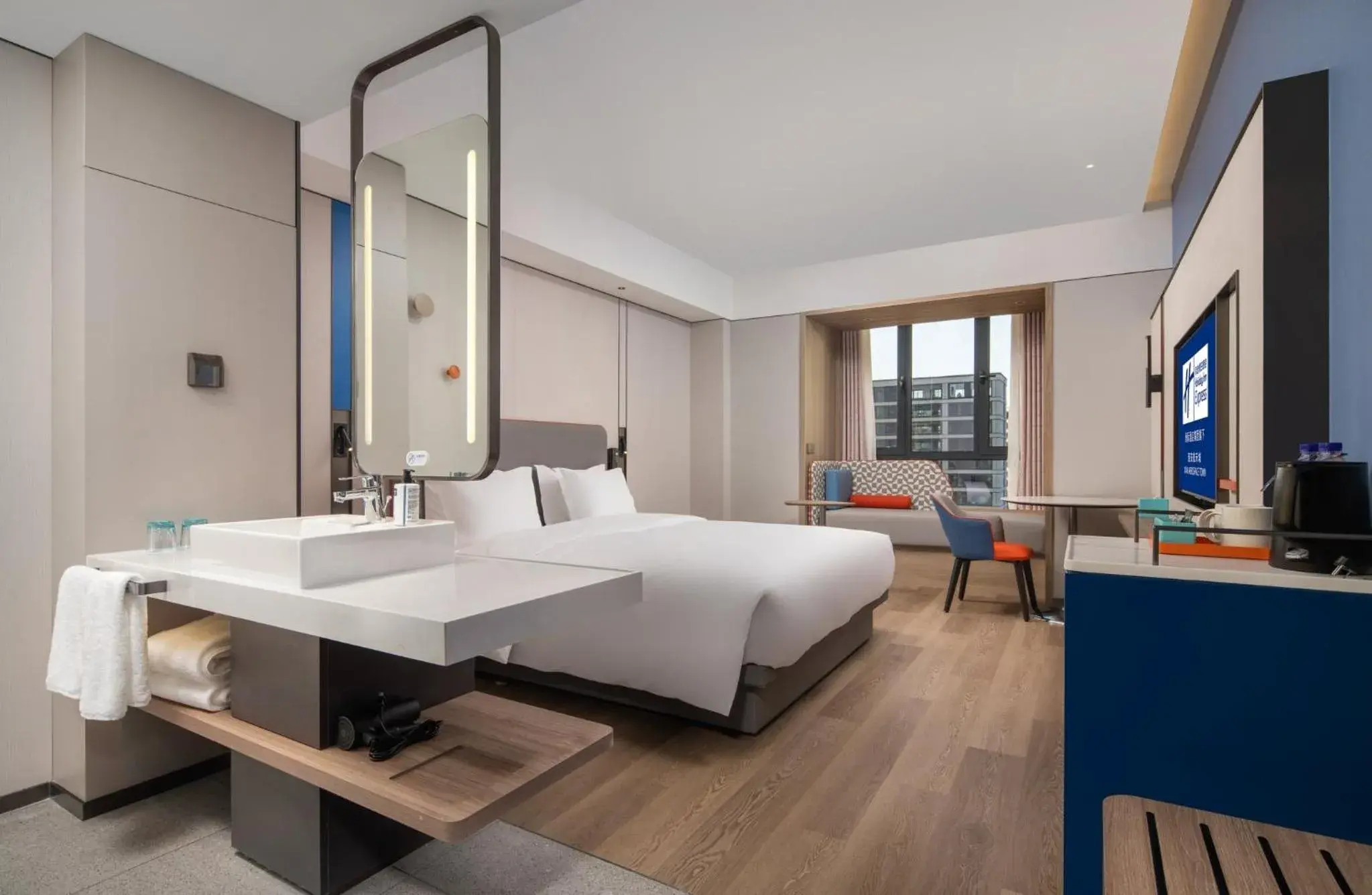 Standard King Room in Holiday Inn Express Xi'an Aerospace Town by IHG Standard King Room in Holiday Inn Express Xi'an Aerospace Town by IHG