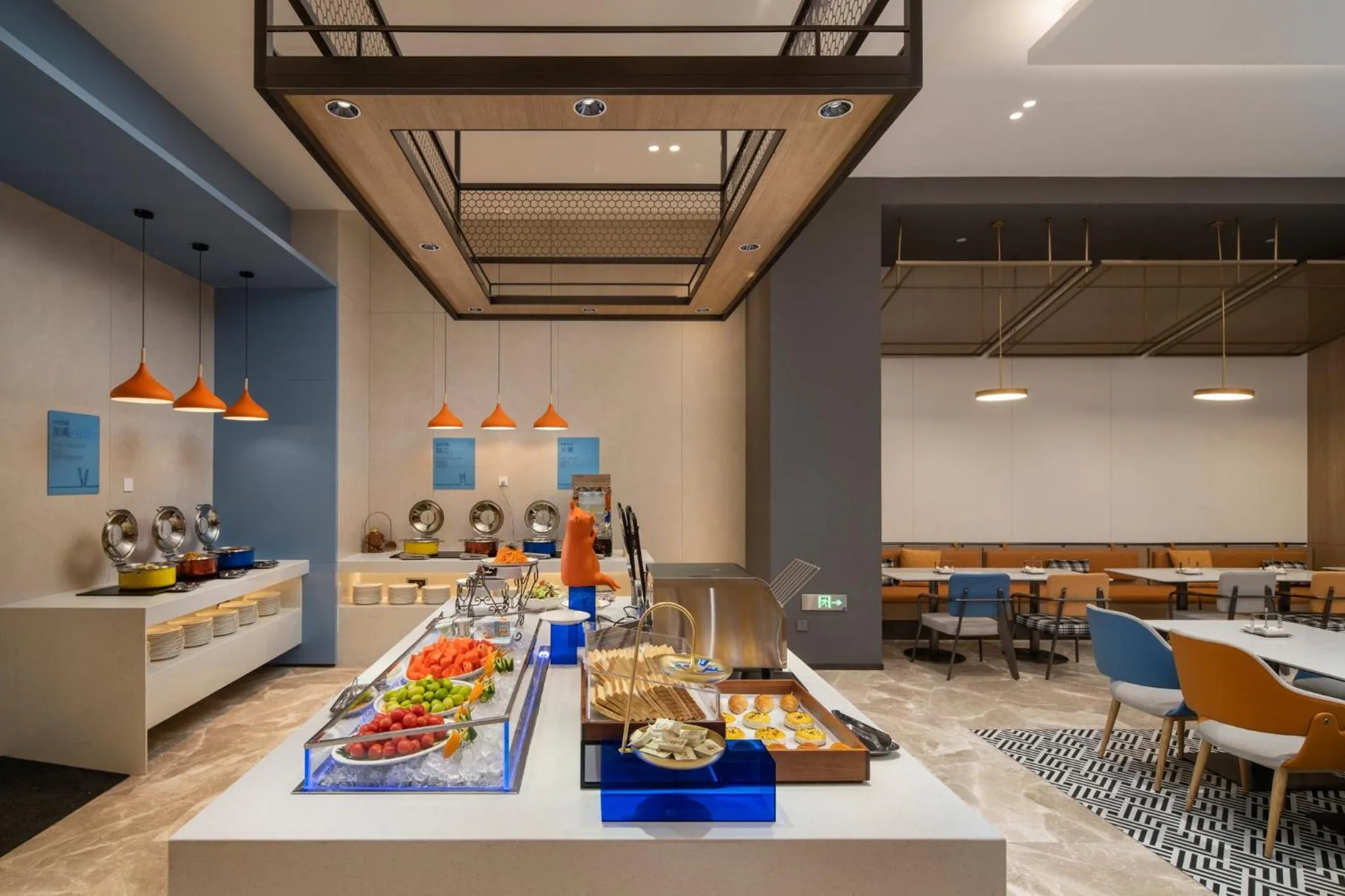 Restaurant/places to eat in Holiday Inn Express Xi'an Aerospace Town by IHG