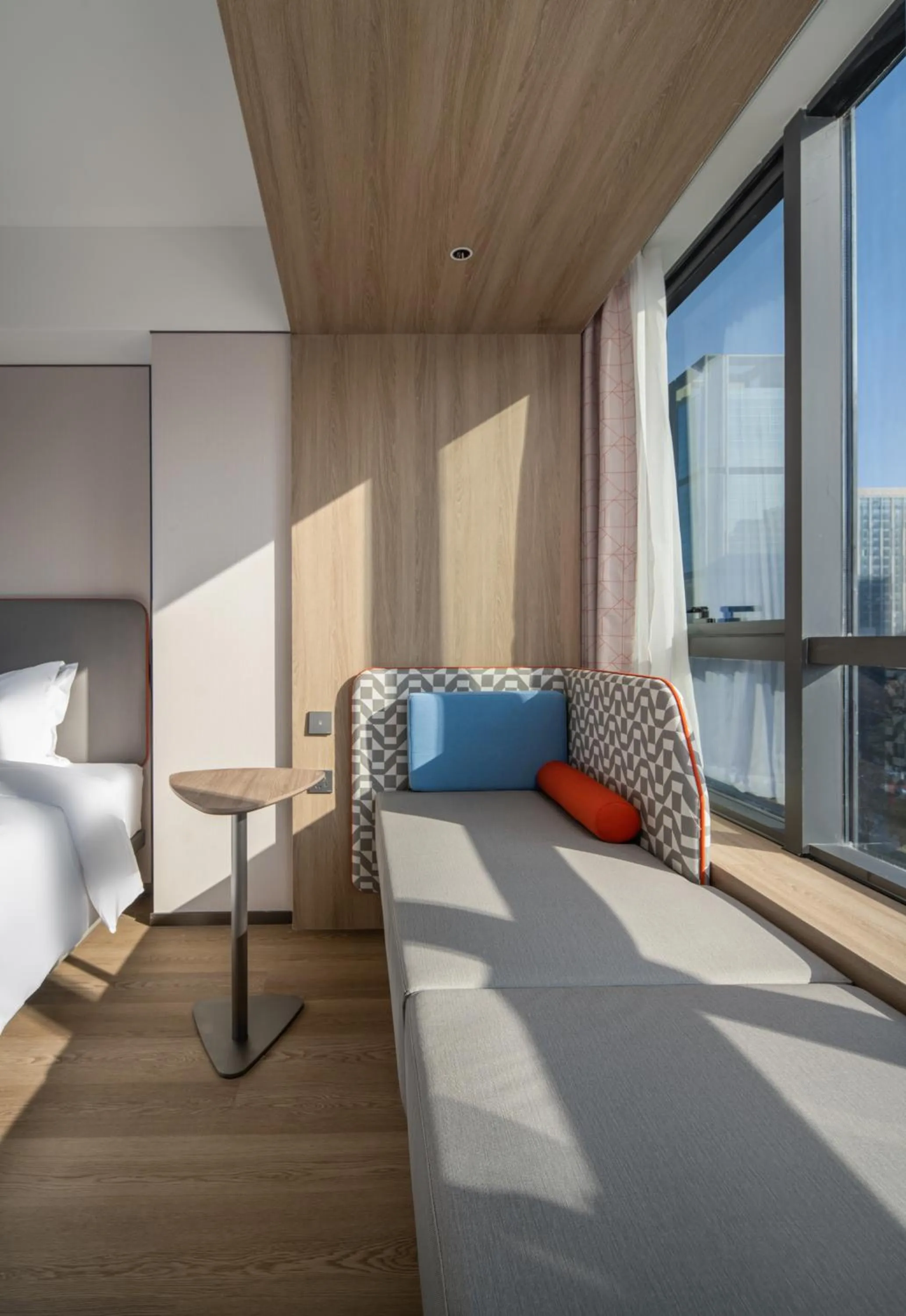 Photo of the whole room in Holiday Inn Express Xi'an Aerospace Town by IHG