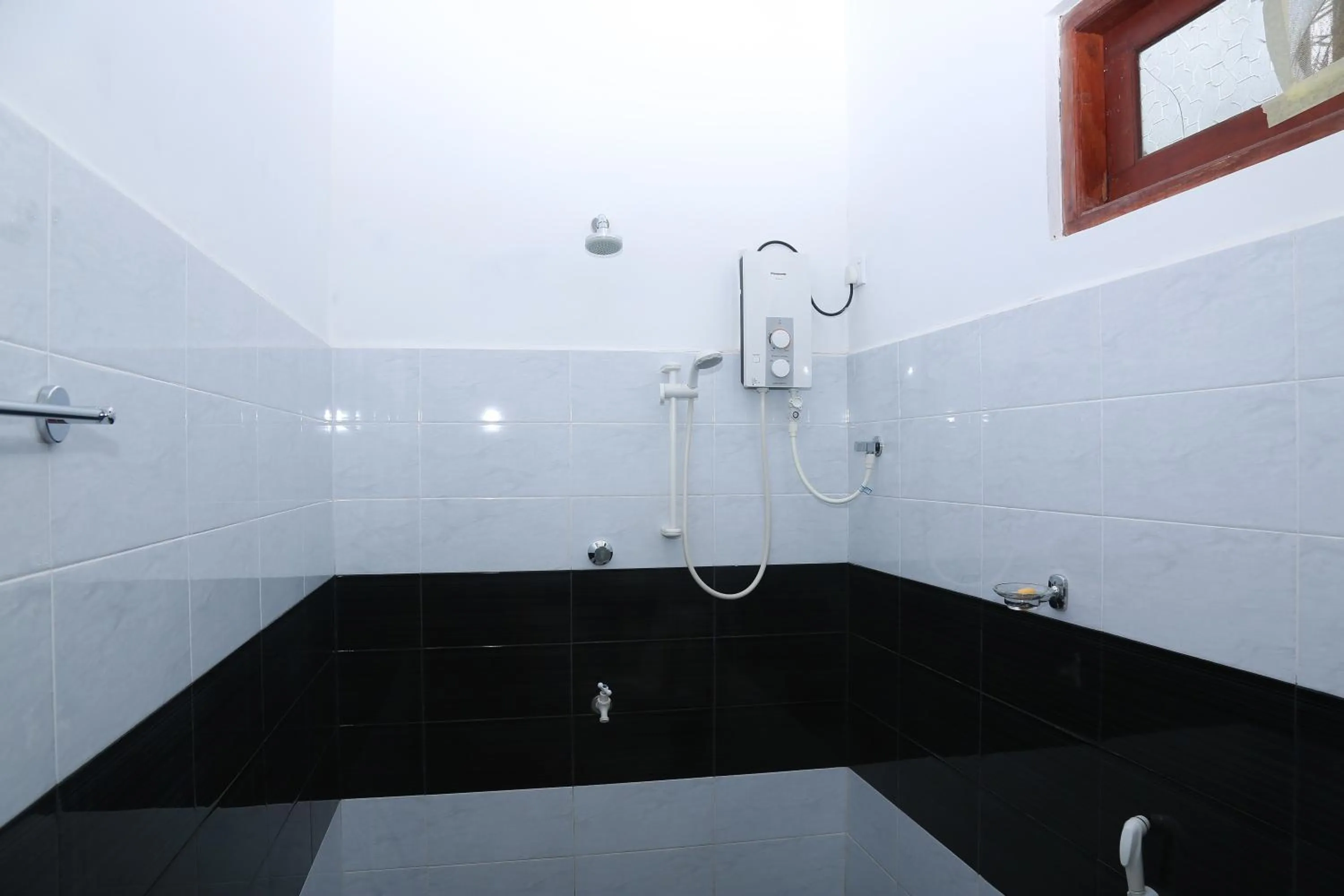 Shower in Shine Park