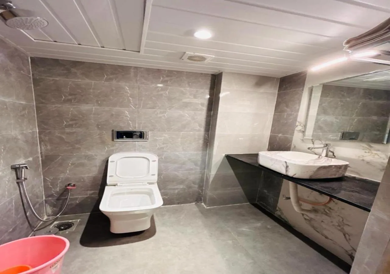 Toilet in Grand Dyad Hotel - Near Kokilaben Hospital Andheri West