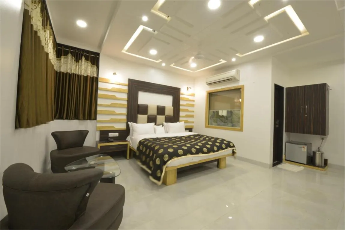 Bed in Hotel JP International