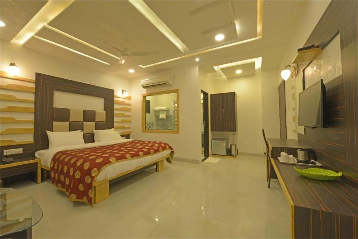 Bed in Hotel JP International