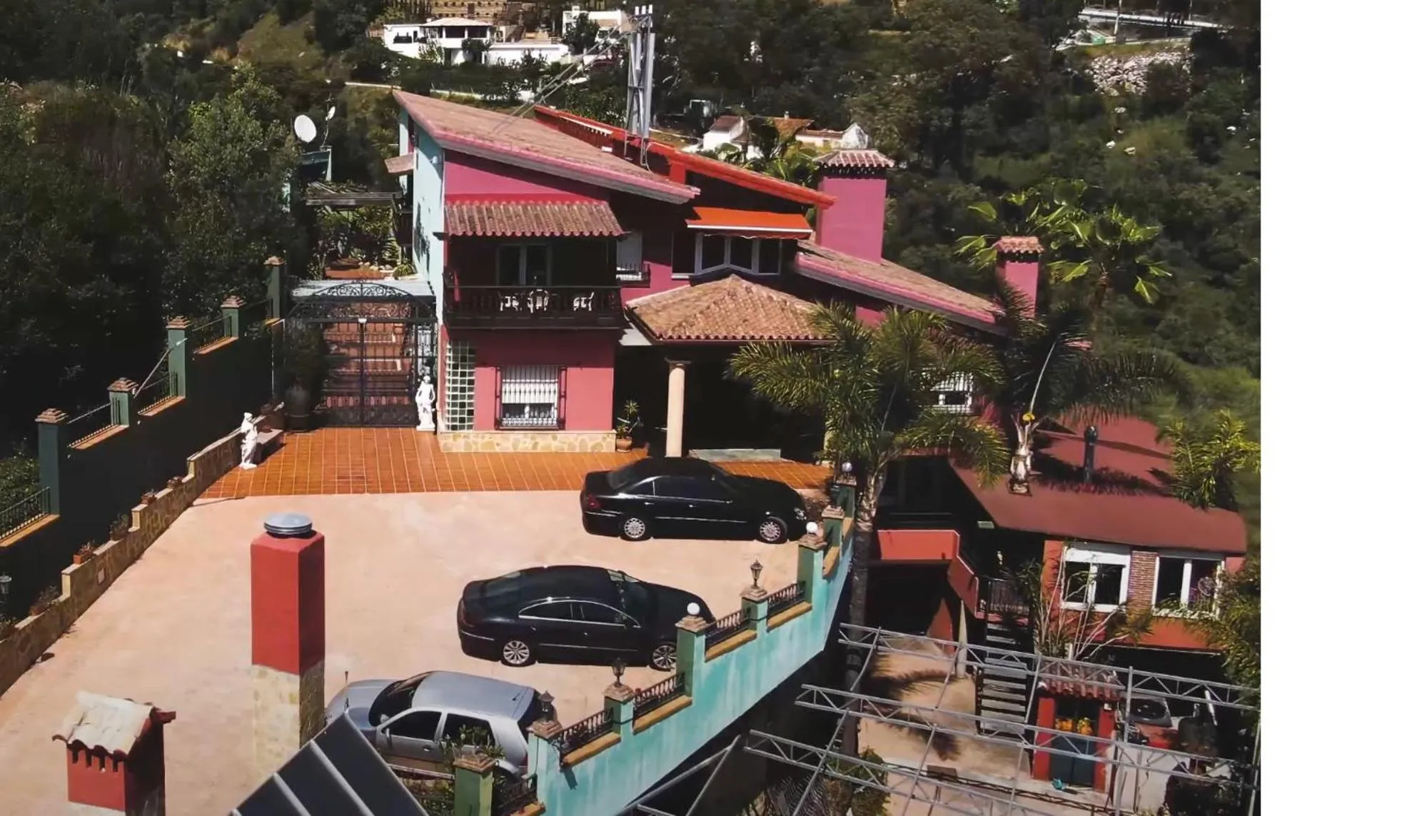 Property building in Hotel Villa San Francisco