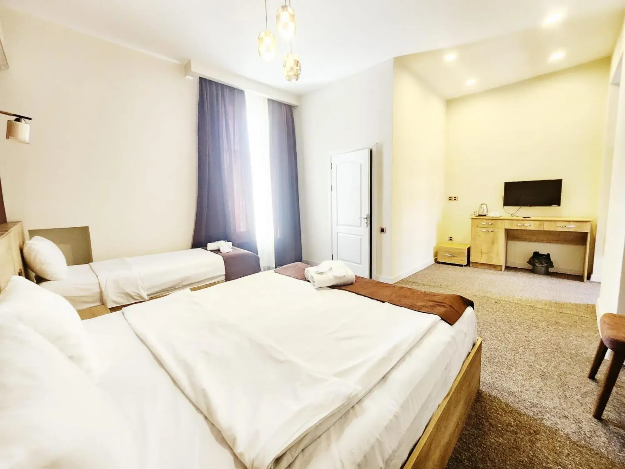 Classic Triple Room in ELYSIUM HOTEL Classic Triple Room in ELYSIUM HOTEL